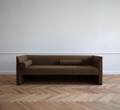 Contemporary Sofa 'Femme' 3-Seater in Brown Linen by Friends&Founders