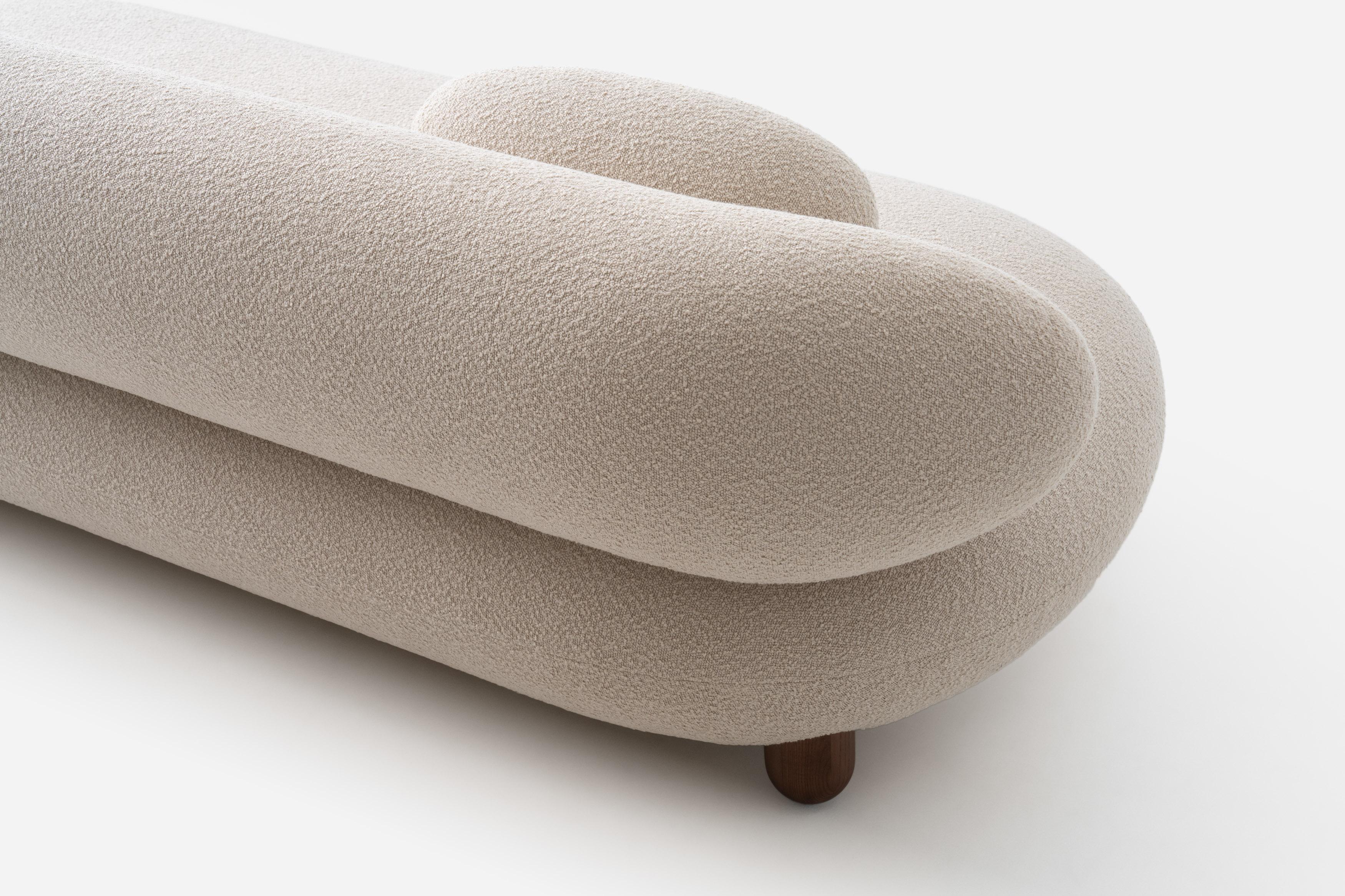 Canapé contemporain 'Flock' by Noom, Baloo Boucle, 240 cm en vente 1