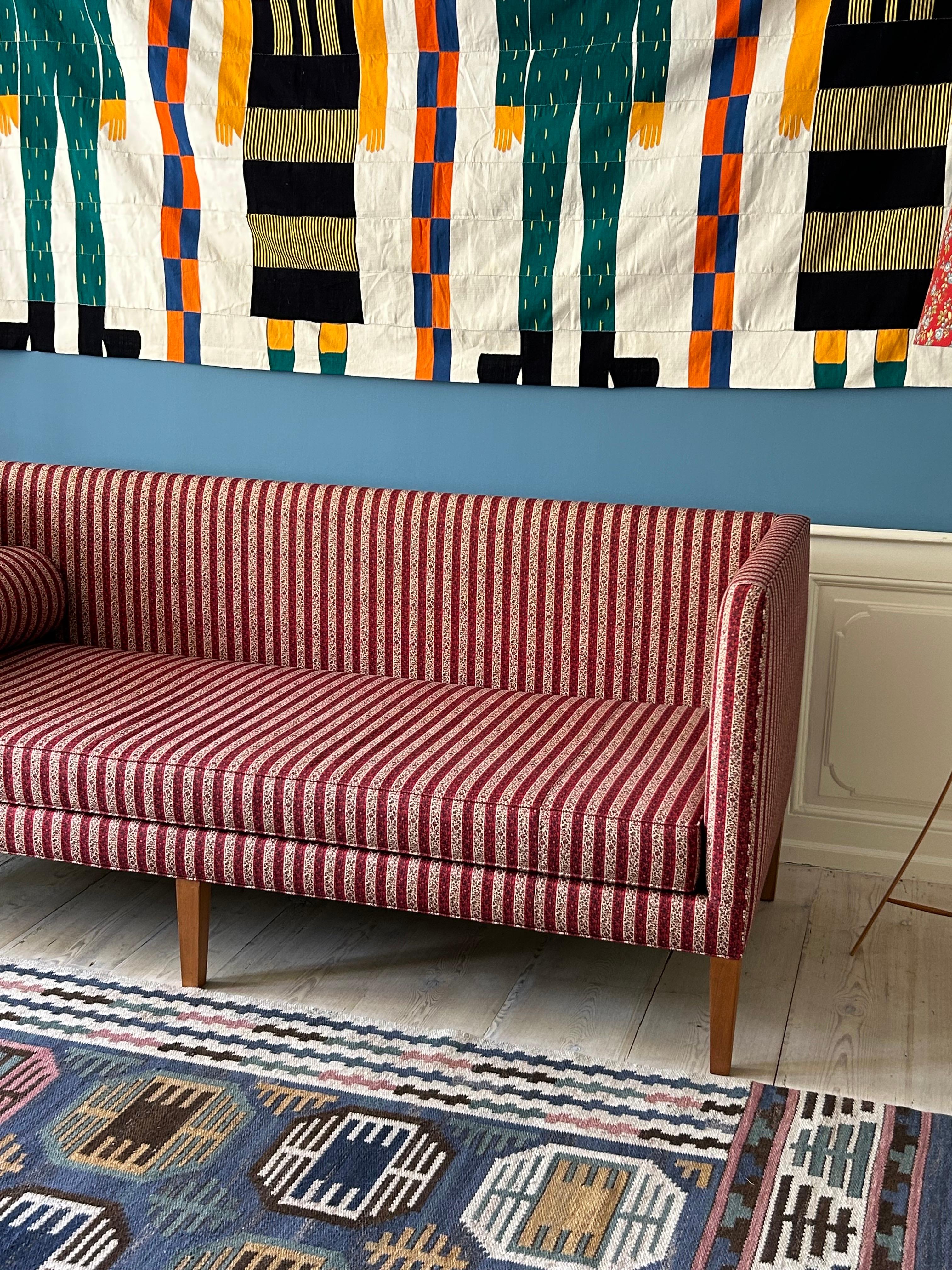 Textile Contemporary Sofa in Customized Striped Red Upholstery by the Apartment, Belgium For Sale