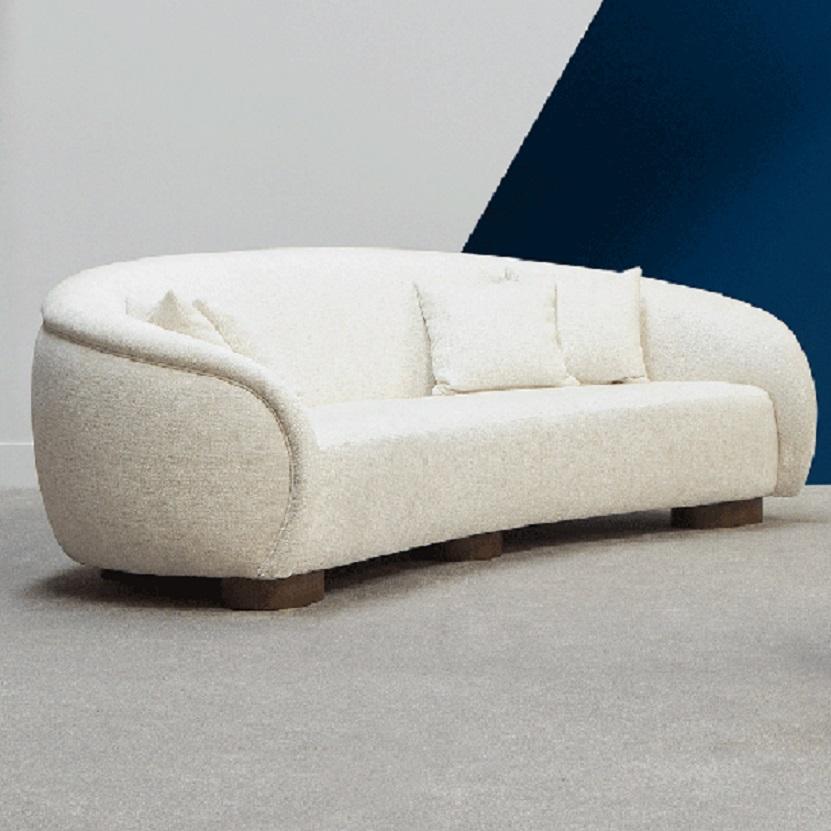 Contemporary Sofa mit Bouclé-Stoffen und Holzgestell (Französisch) im Angebot