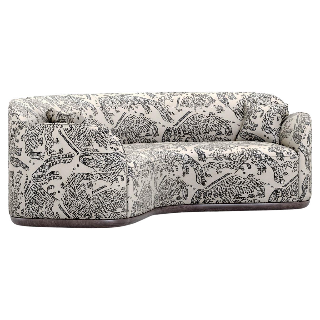 Zeitgenössisches Sofa „ Unio Curved“ aus Tigergebirge