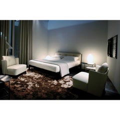 Tappeto marrone contemporaneo di Deanna Comellini dal design morbido e accogliente In Stock 200x300 cm