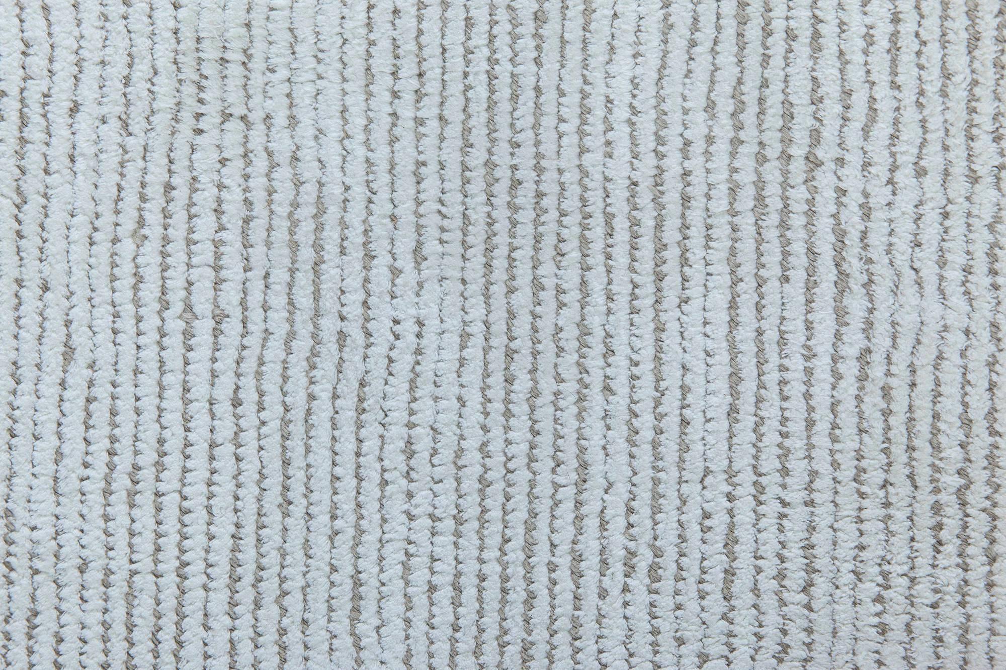 Indien Contemporary Solid White, Beige and Grey Handmade Wool Rug by Doris Leslie Blau en vente