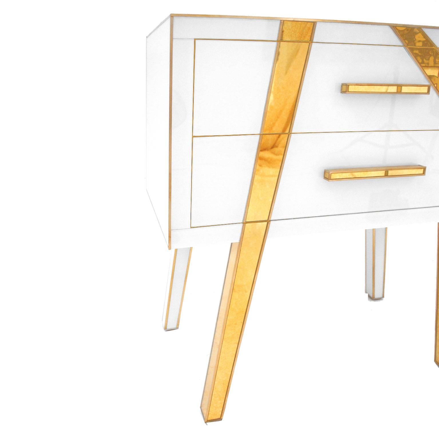 Contemporary Solid Wood and Glass Italian Pair of Bedside Tables by L.A. Studio In Good Condition In Madrid, ES