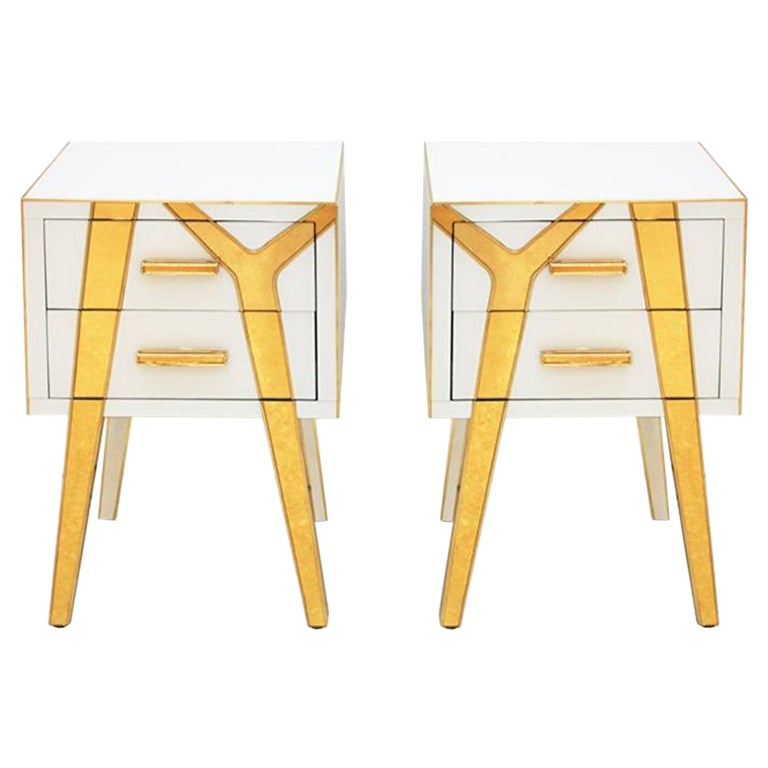 Paire de tables de chevet italiennes contemporaines en bois massif et verre de L.A. Studio