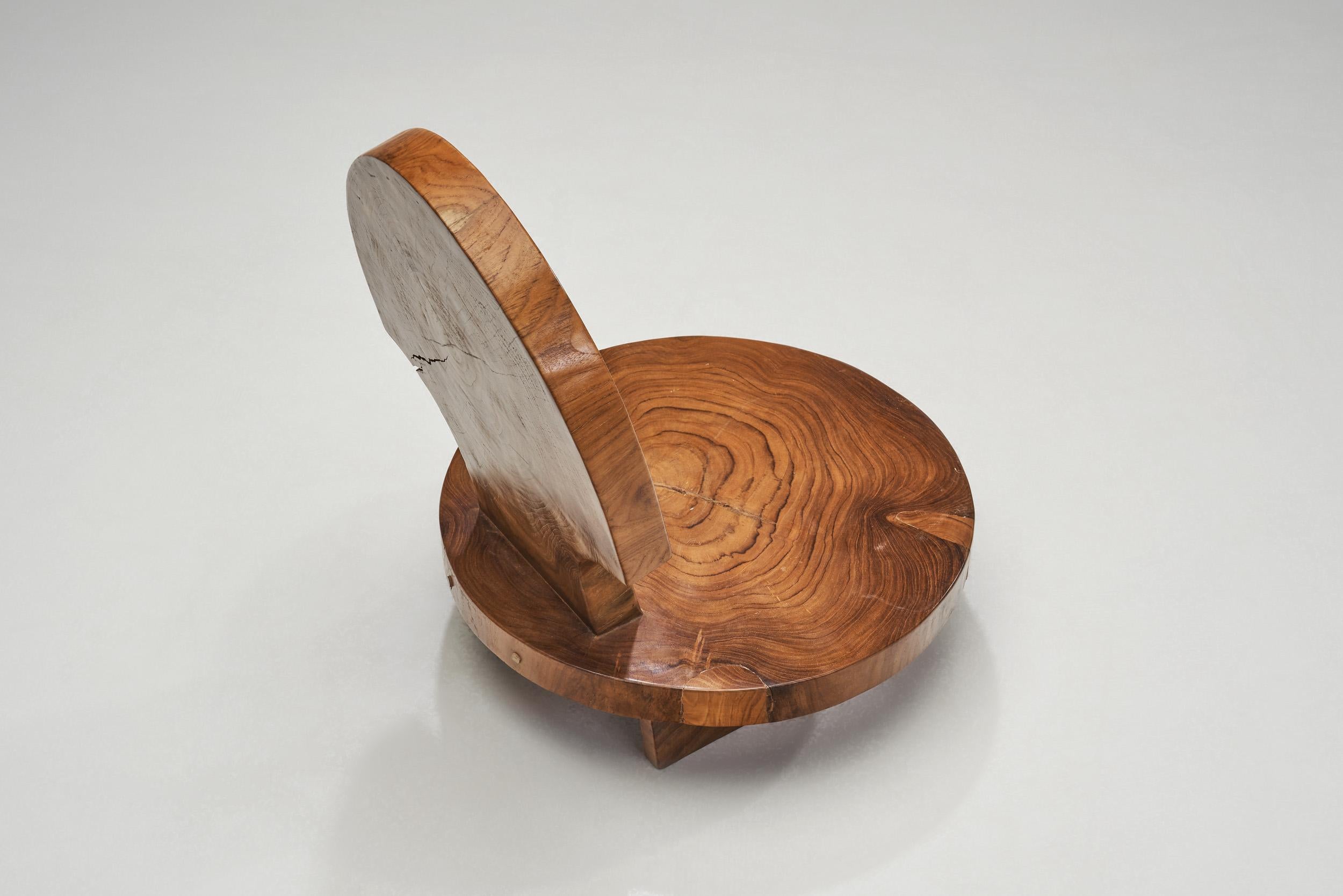 Sillas bajas contemporáneas de madera maciza, Asia, Siglo XXI en Bueno estado para la venta en Utrecht, NL