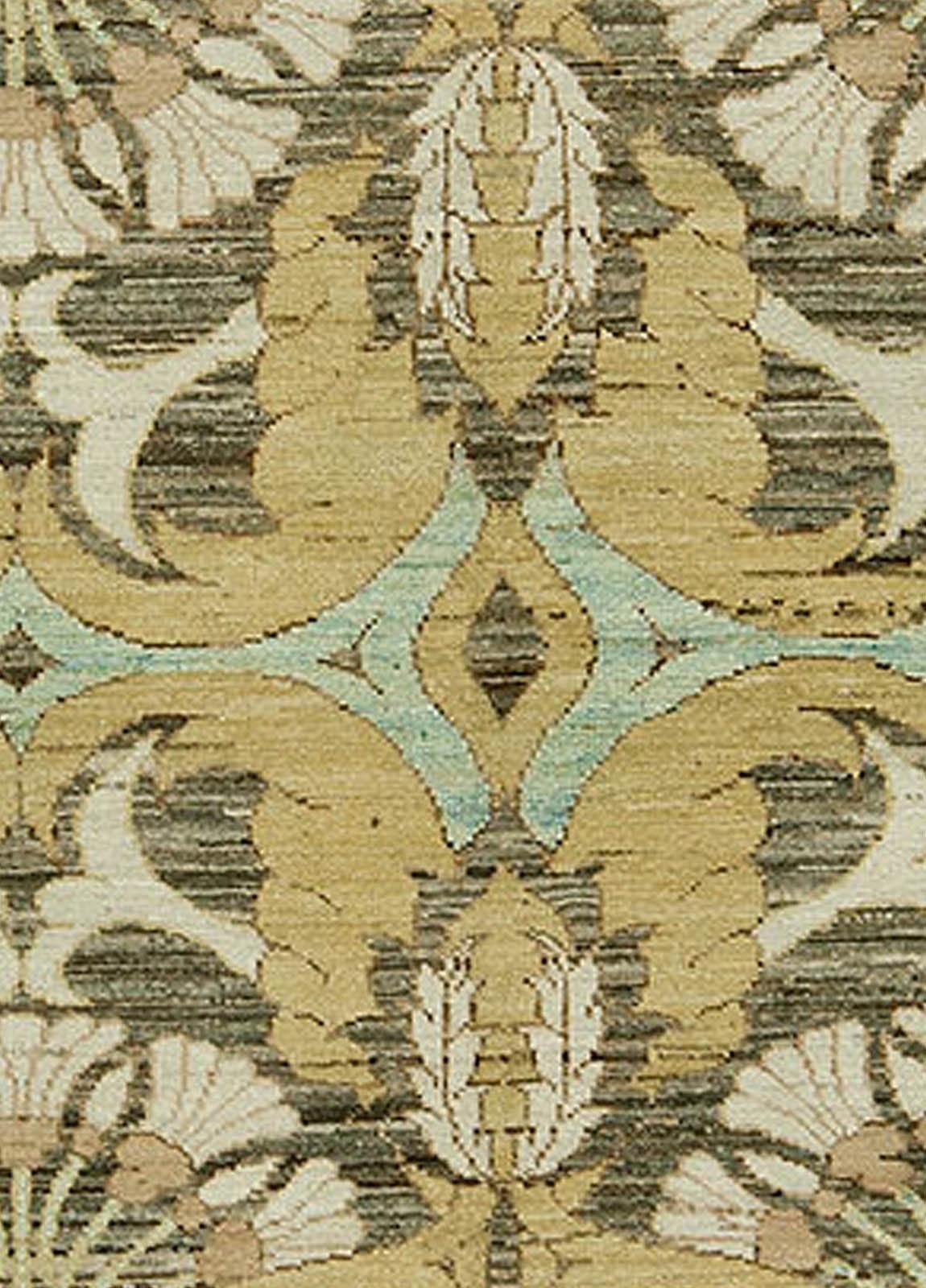 Contemporary Spanish cuenca inspired rug by Doris Leslie Blau.
Size: 5'6