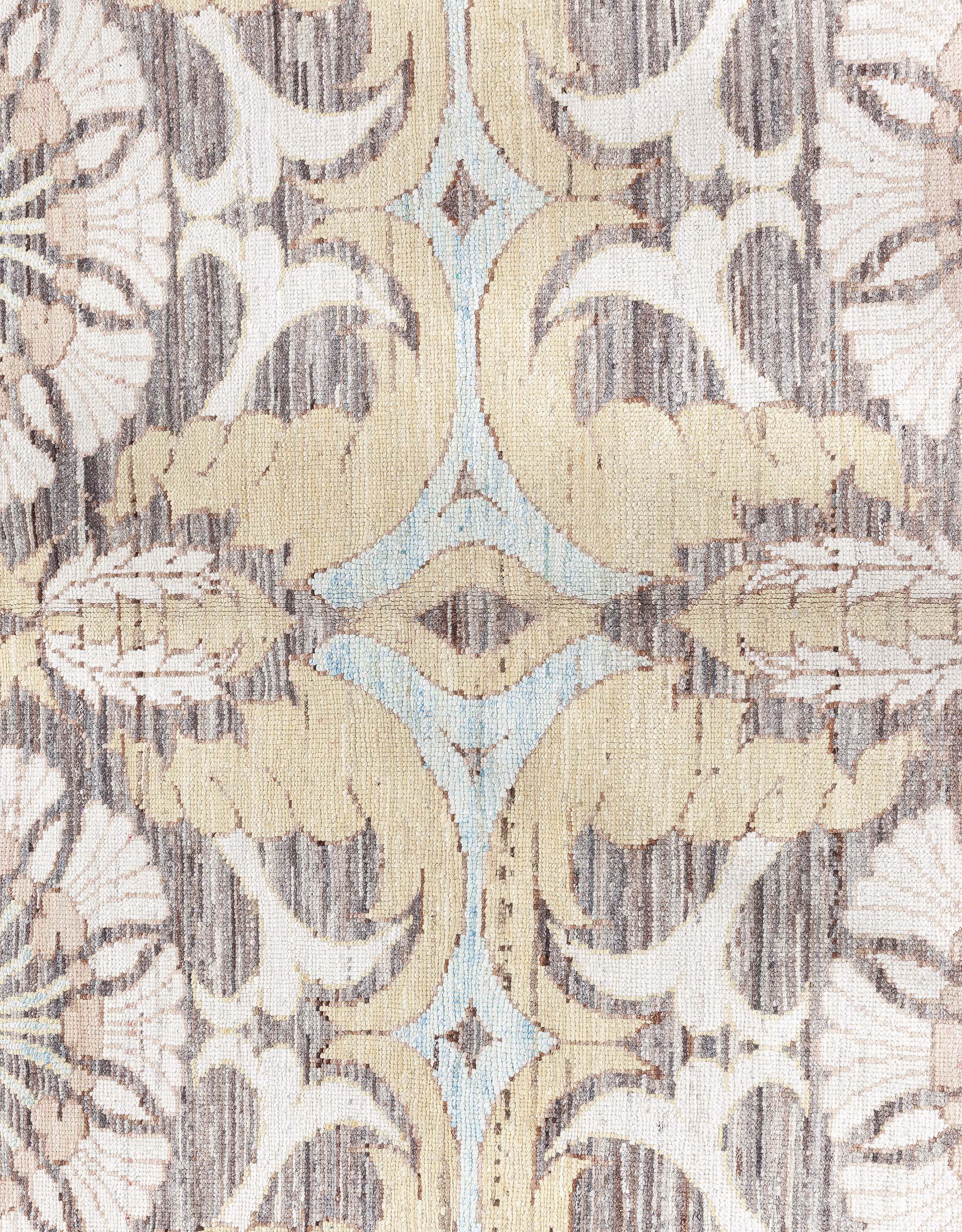 Tapis contemporain d'inspiration cuenca espagnole par Doris Leslie Blau.
Taille : 5'6