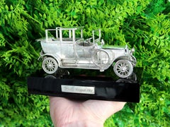 Modèle contemporain de voiture de présentation en argent de l'Espagne Circa 1995