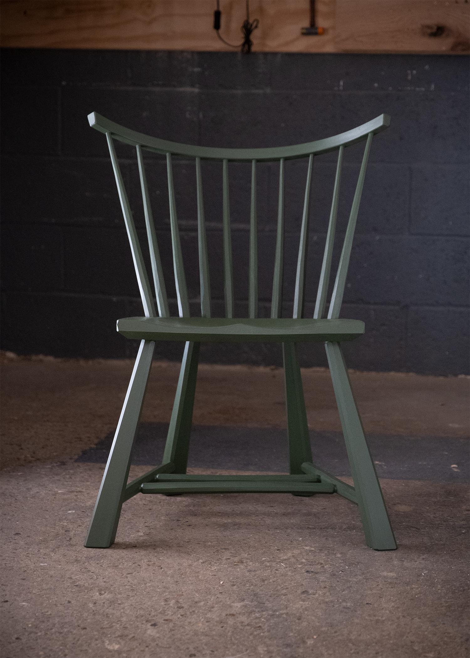 Spindle Back Windsor Chair In New Condition For Sale In London, GB