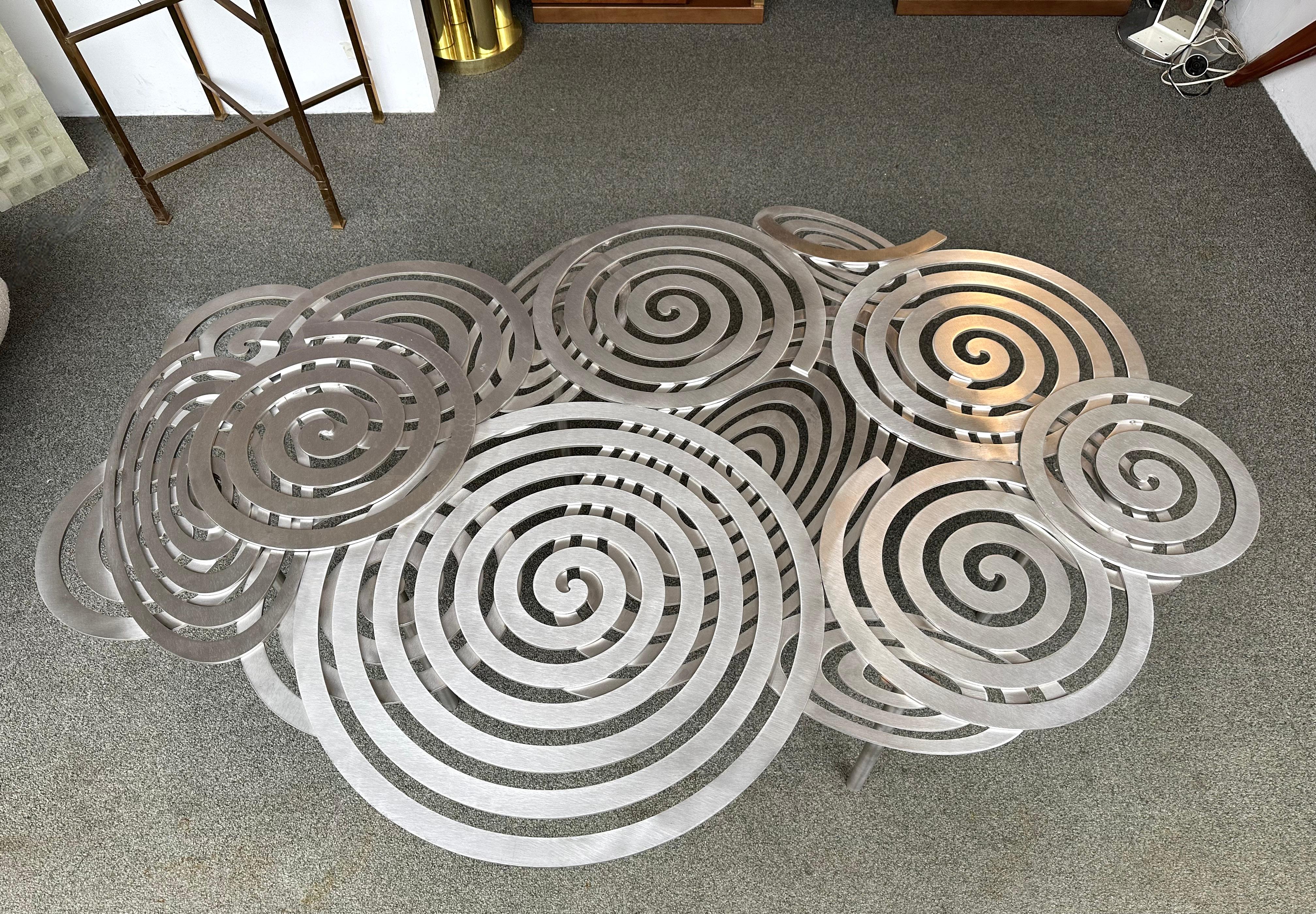 Contemporary Spiral Couchtisch aus Edelstahl von Antonio Cagianelli, Italien (Moderne der Mitte des Jahrhunderts) im Angebot