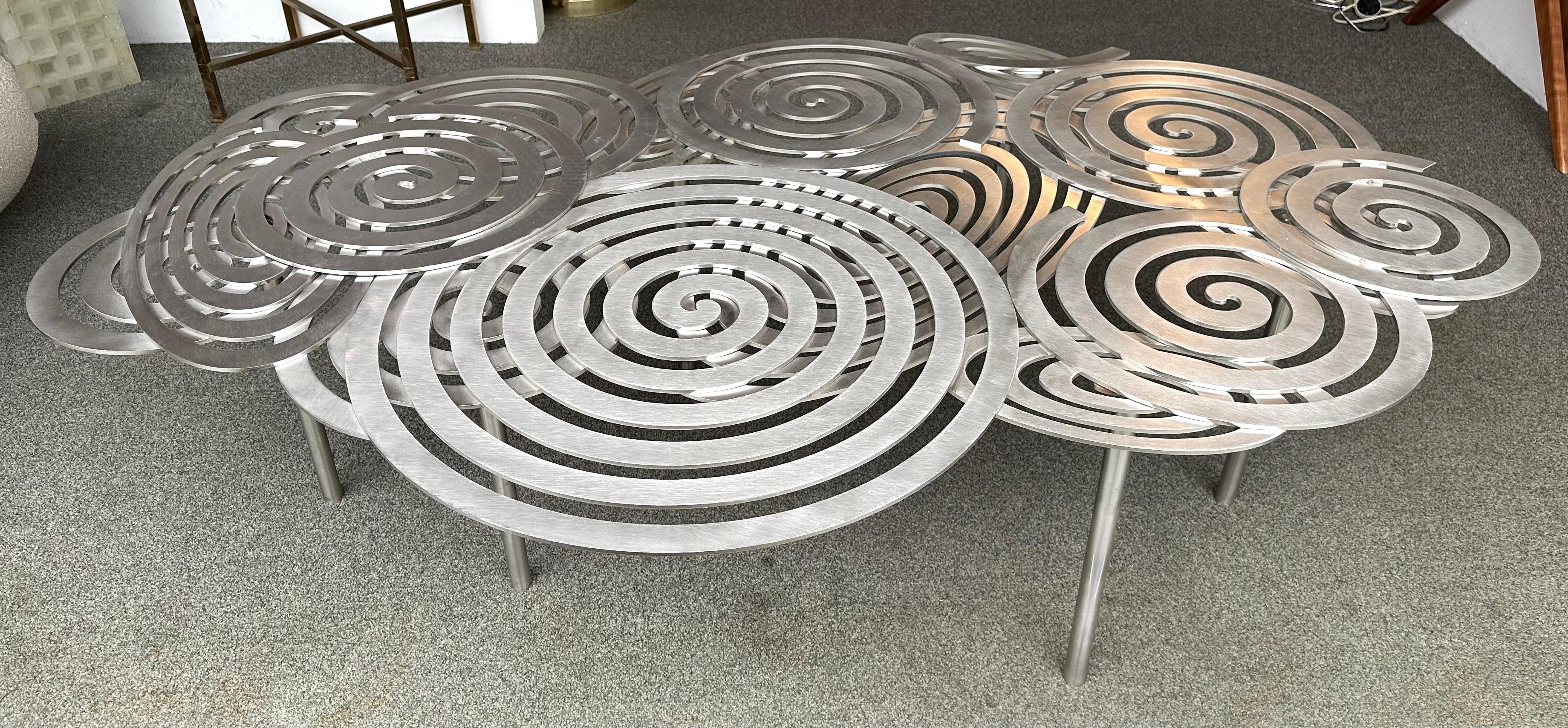 Contemporary Spiral Couchtisch aus Edelstahl von Antonio Cagianelli, Italien (Italienisch) im Angebot