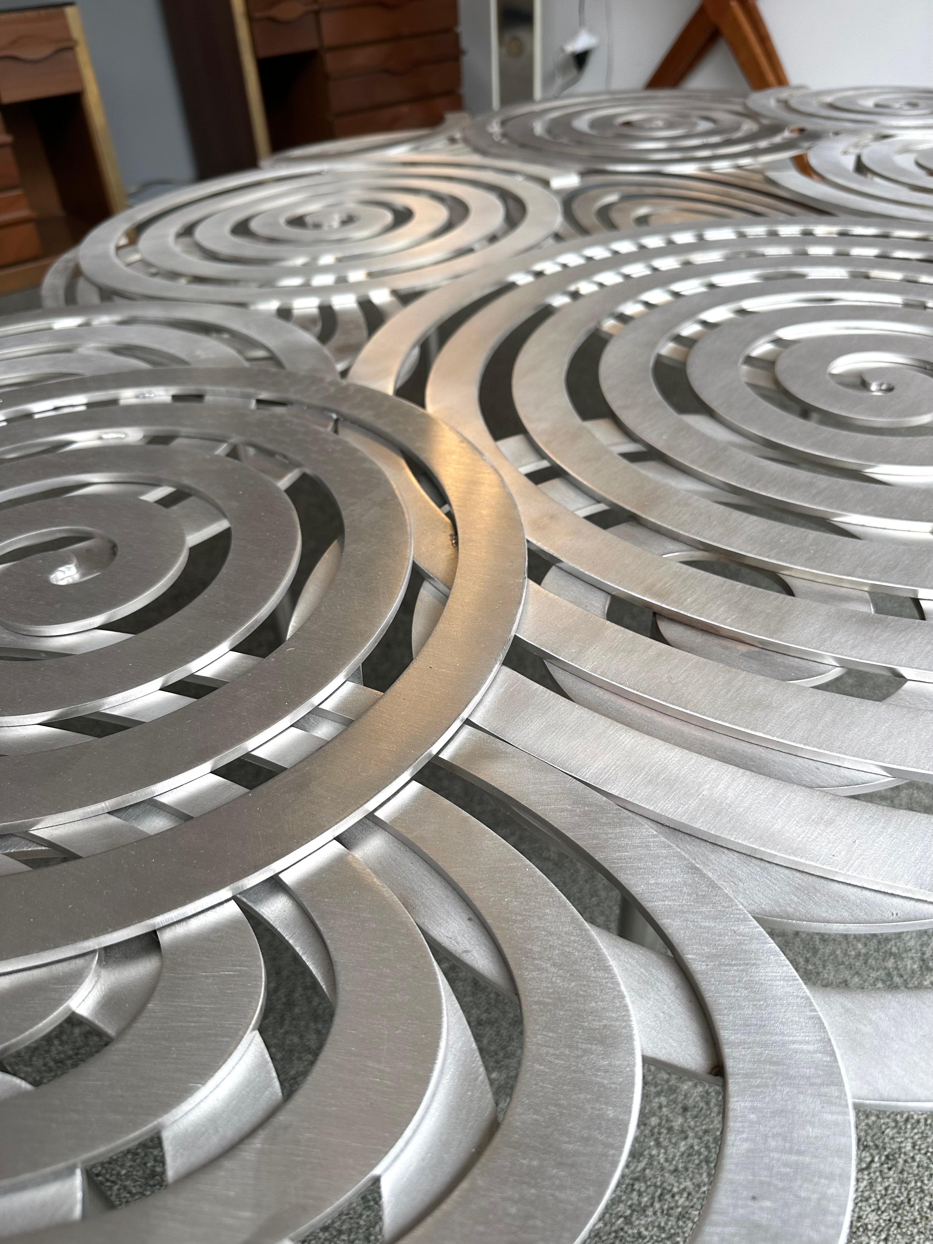 Contemporary Spiral Couchtisch aus Edelstahl von Antonio Cagianelli, Italien (21. Jahrhundert und zeitgenössisch) im Angebot