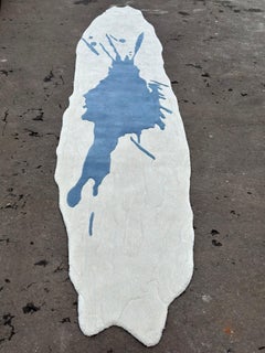 Contemporary Splash Rug – Abstract Blue on White, Wool Acrylic Blend