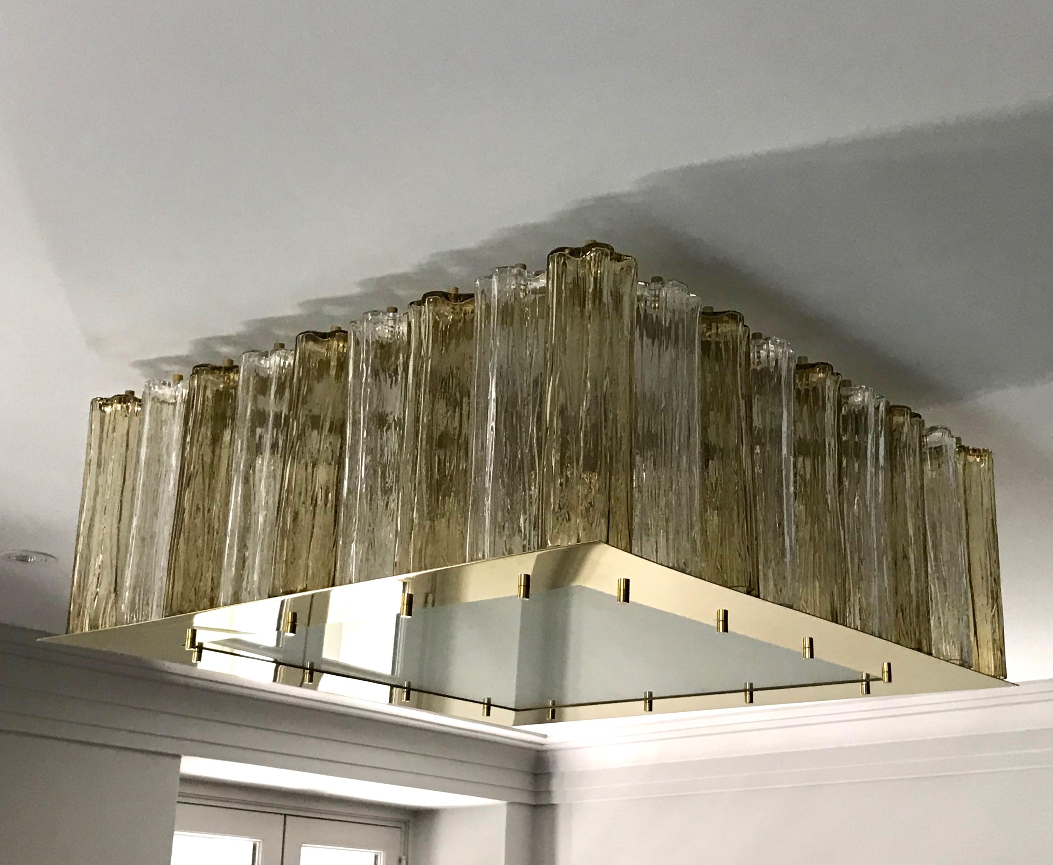 Lampadario a filo contemporaneo quadrato in cristallo italiano e vetro di Murano ambrato In condizioni Nuovo in vendita a New York, NY