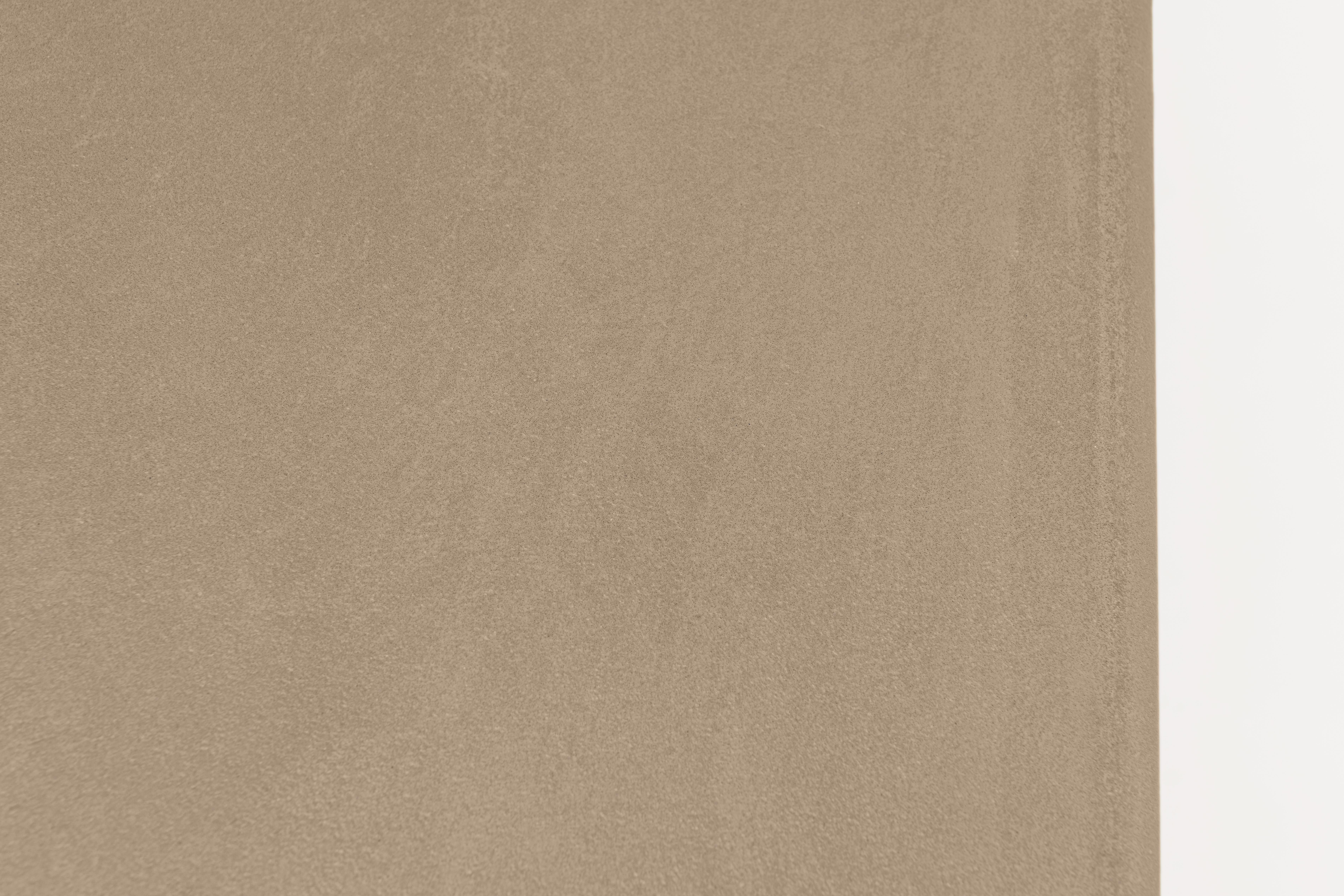 Table carrée contemporaine en plâtre naturel 100cm par Isabelle Beaumont en vente 1