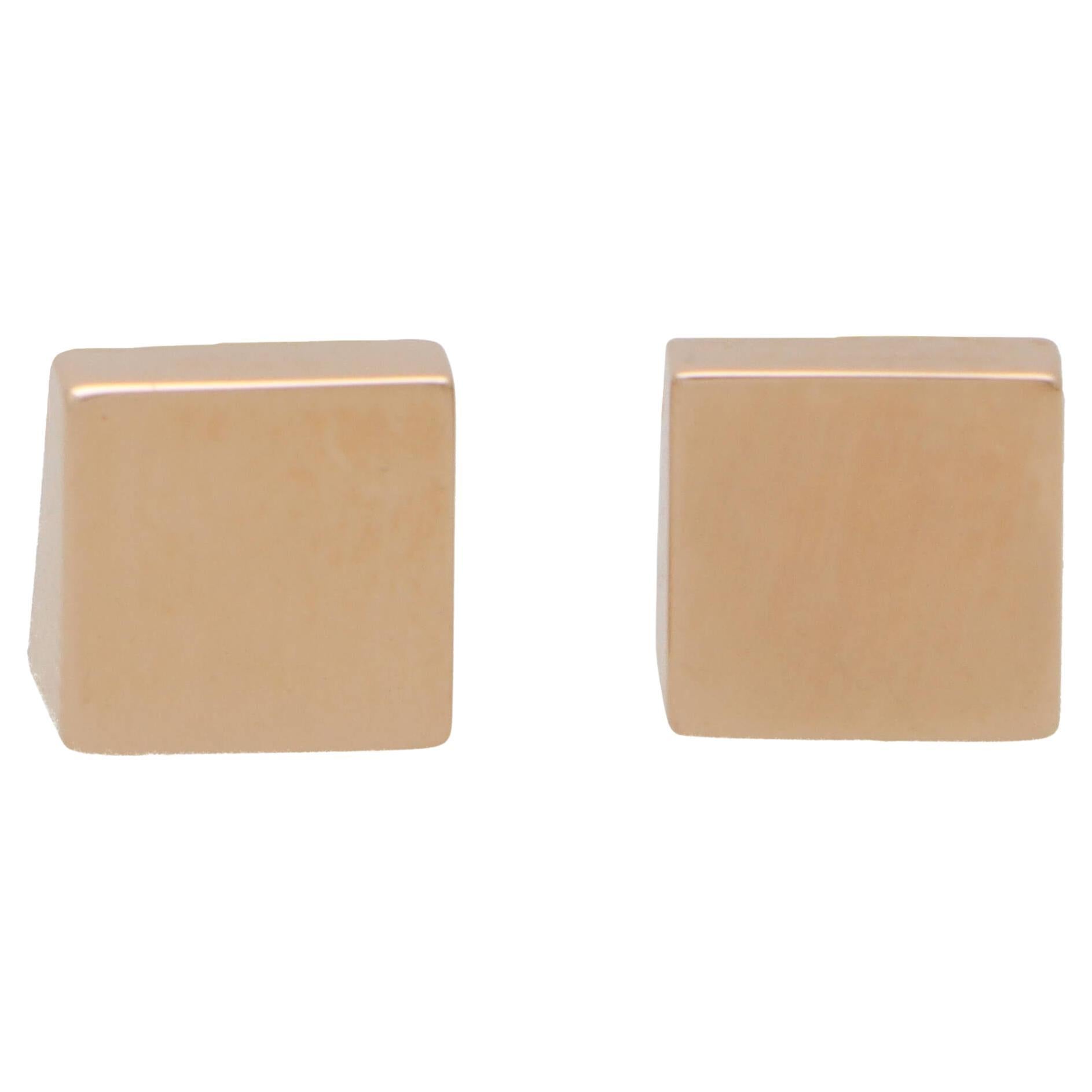 Contemporary Square Stud Earrings in 18k Rose Gold For Sale