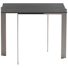 Table d'appoint rectangulaire moderne et contemporaine, acier inoxydable et cuir, Belgique