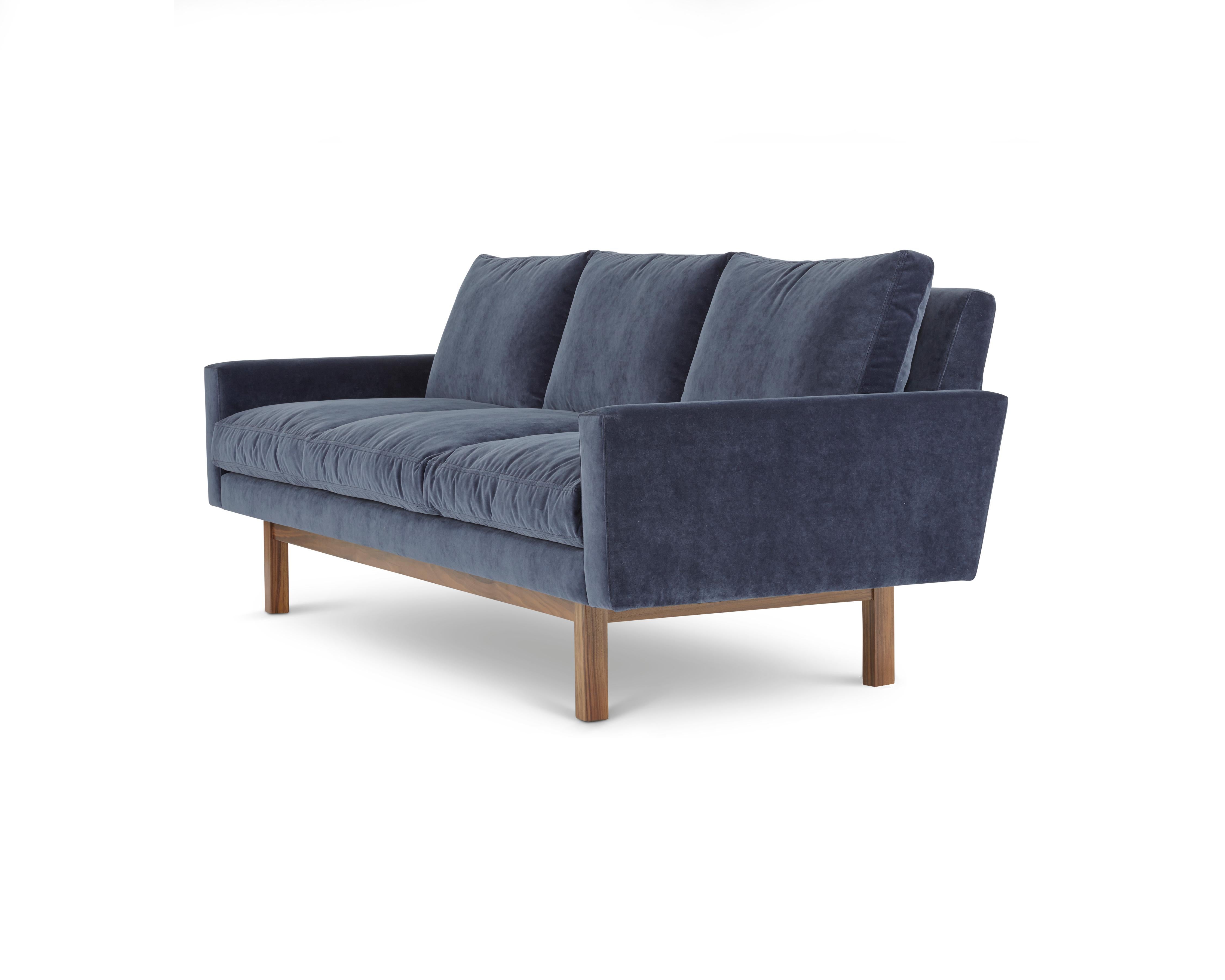 The standard sofa is deceptively simple at first glance. Upon closer inspection it manages to be both modern and nostalgic, the sofa you will bring with you from home to home for decades to come.
  