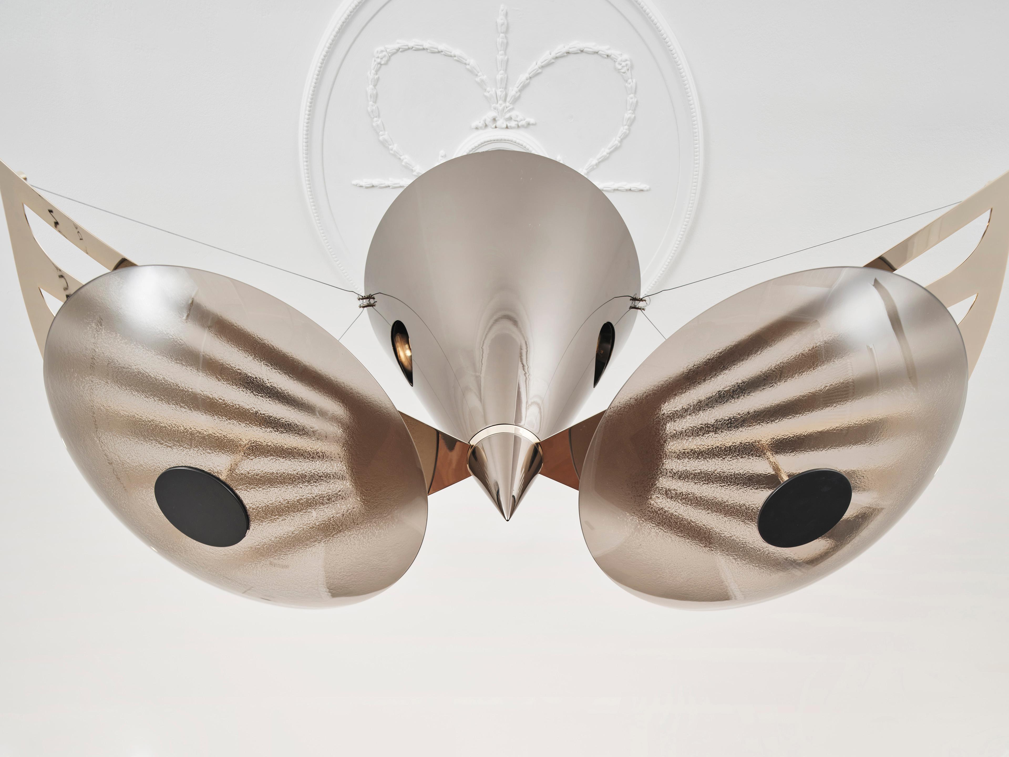 Britannique Luminaire contemporain en forme de hibou en acier et verre de la collection SoShiro Ainu en vente