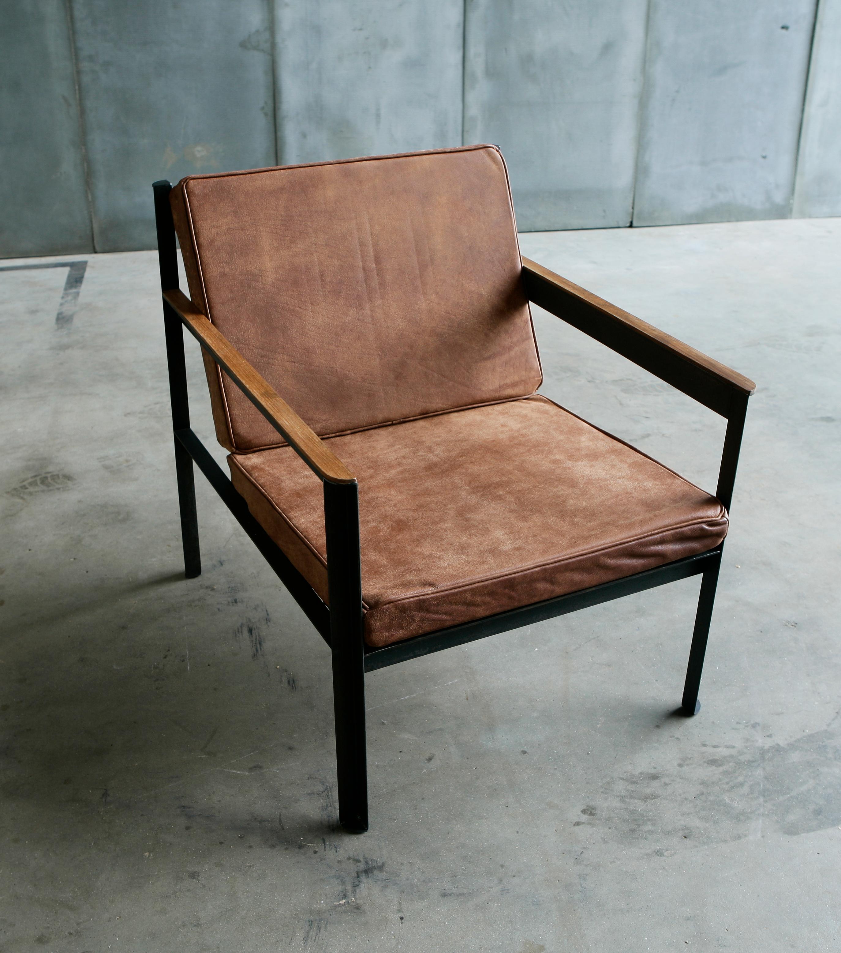 Brutalist Steel Oak and Leather  Armchair  For Sale 3