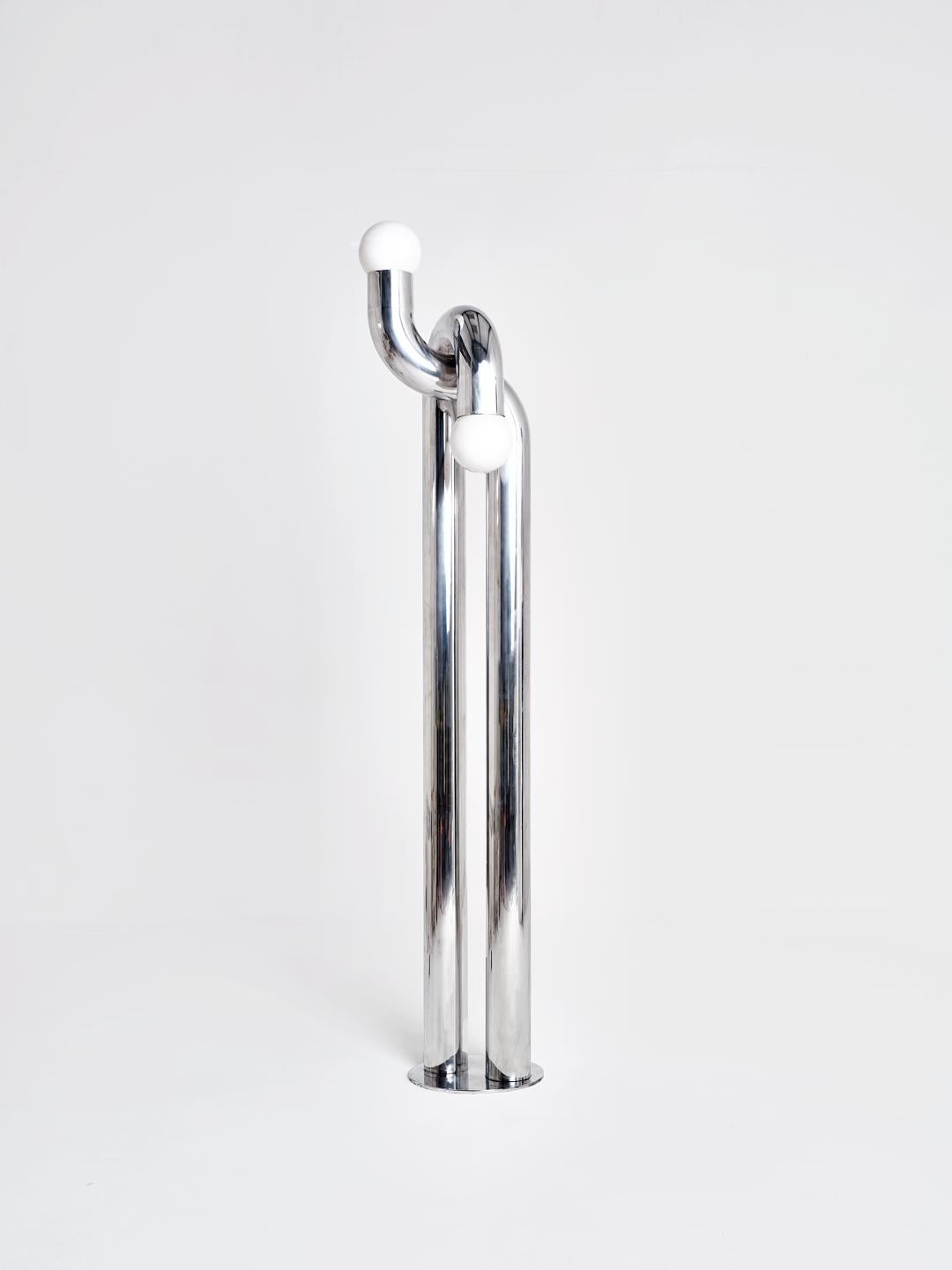 axel chay floor lamp