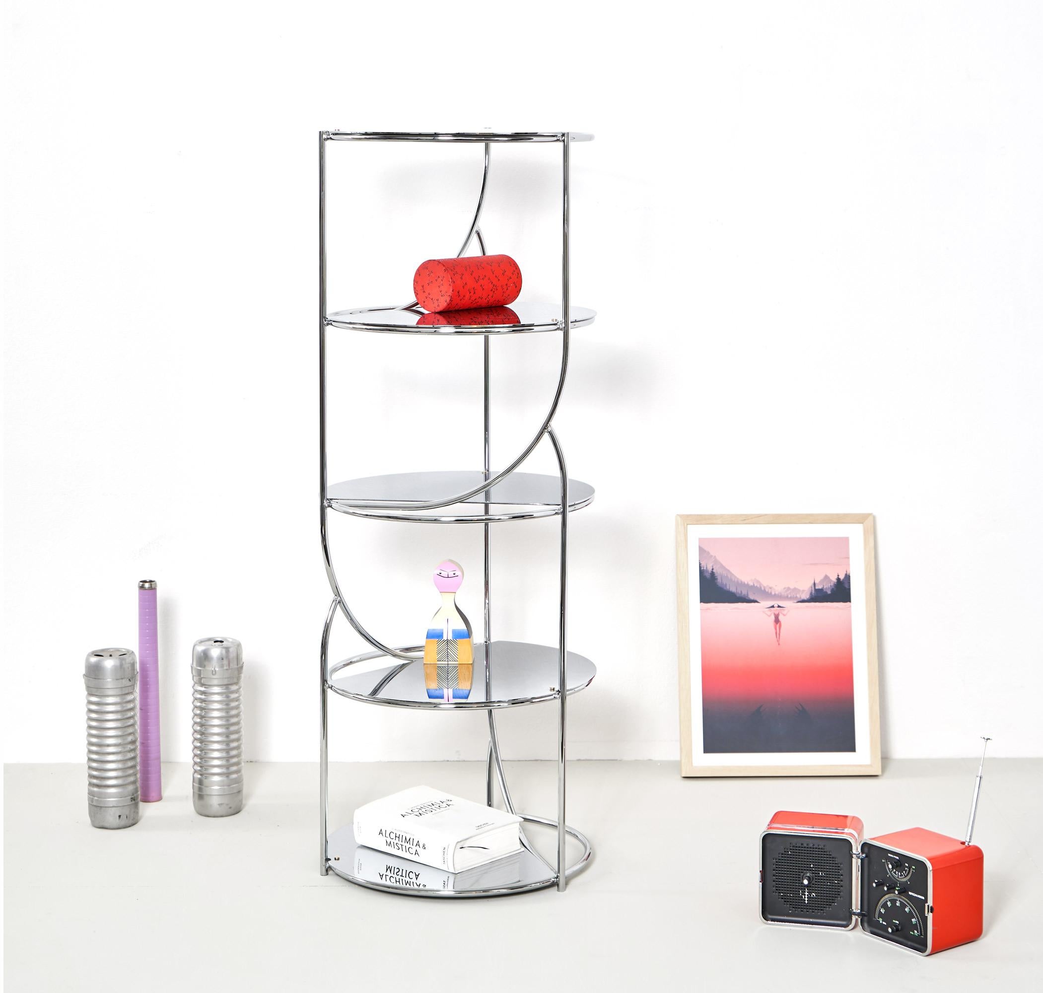 Galvanized Contemporary steel shelf tower, repositionable mirrored shelves made in Italy