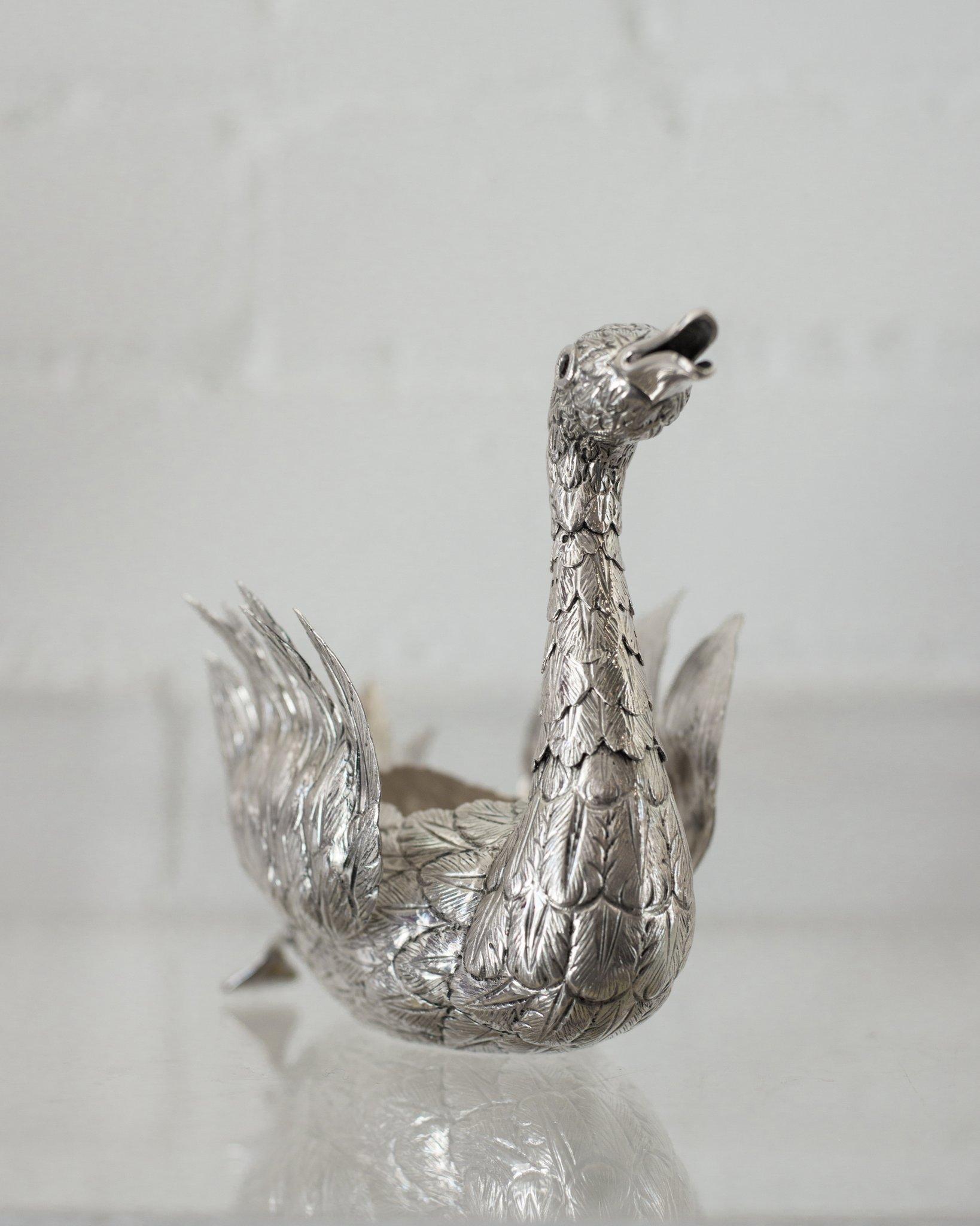 Contemporary Sterling Silver 925 Hand Chased Swan In New Condition For Sale In Toronto, ON