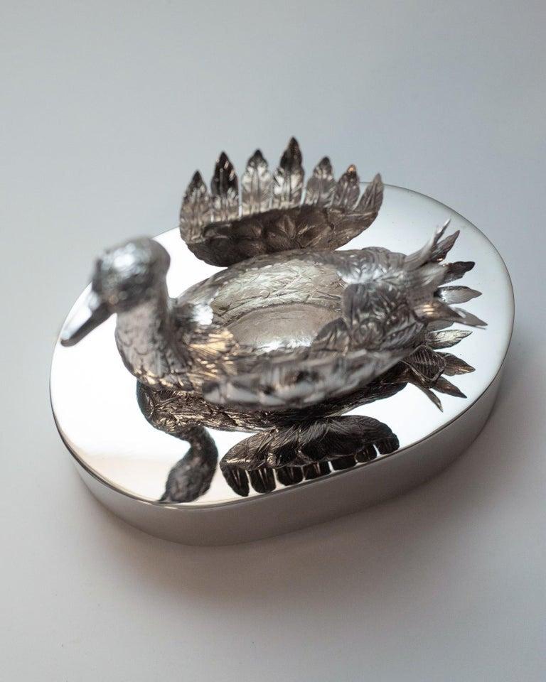 Portoghese Cigno contemporaneo in argento Sterling 925 cesellato a mano su base in nichel lucido in vendita