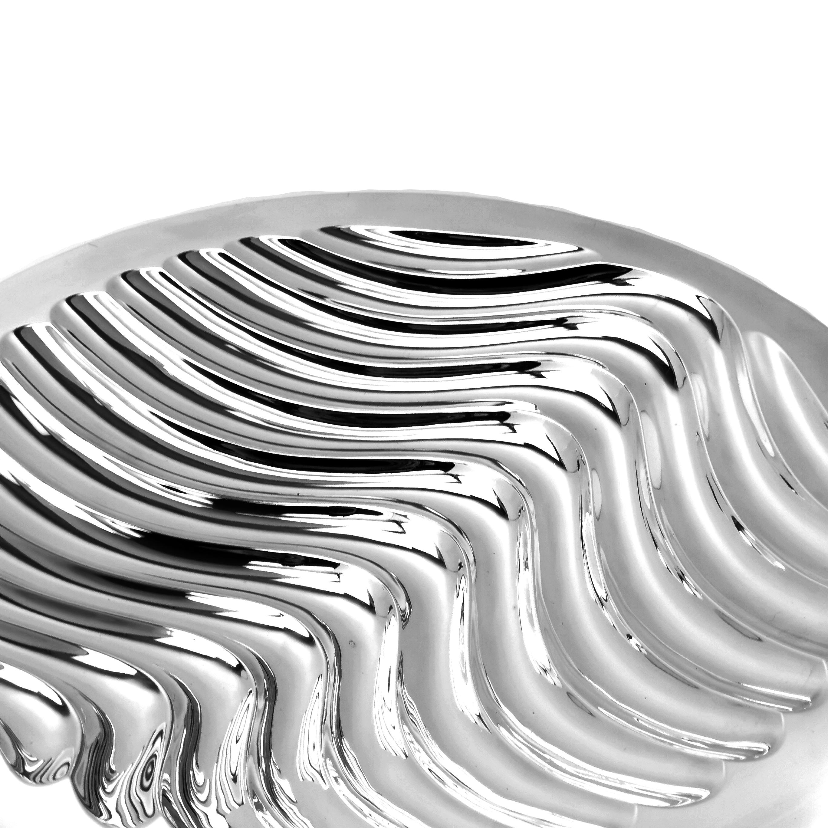 20th Century Contemporary Sterling Silver Bowl Round Double Skinned Wave Alex Brogden 1993 For Sale