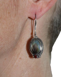 Contemporary Sterling Silver Mother of Pearl & Garnet Earrings