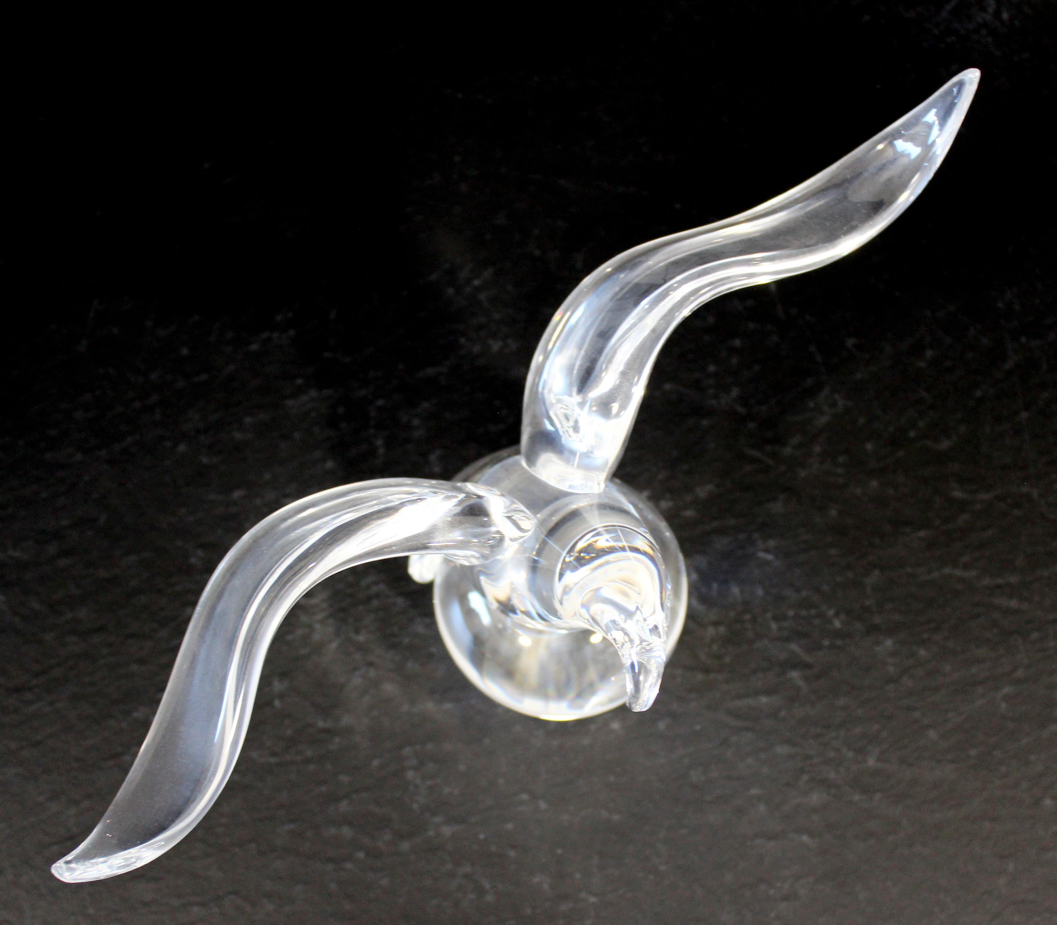 Contemporary Steuben Signed Eagle on Ball Statuette Glass Table Sculpture In Good Condition In Keego Harbor, MI
