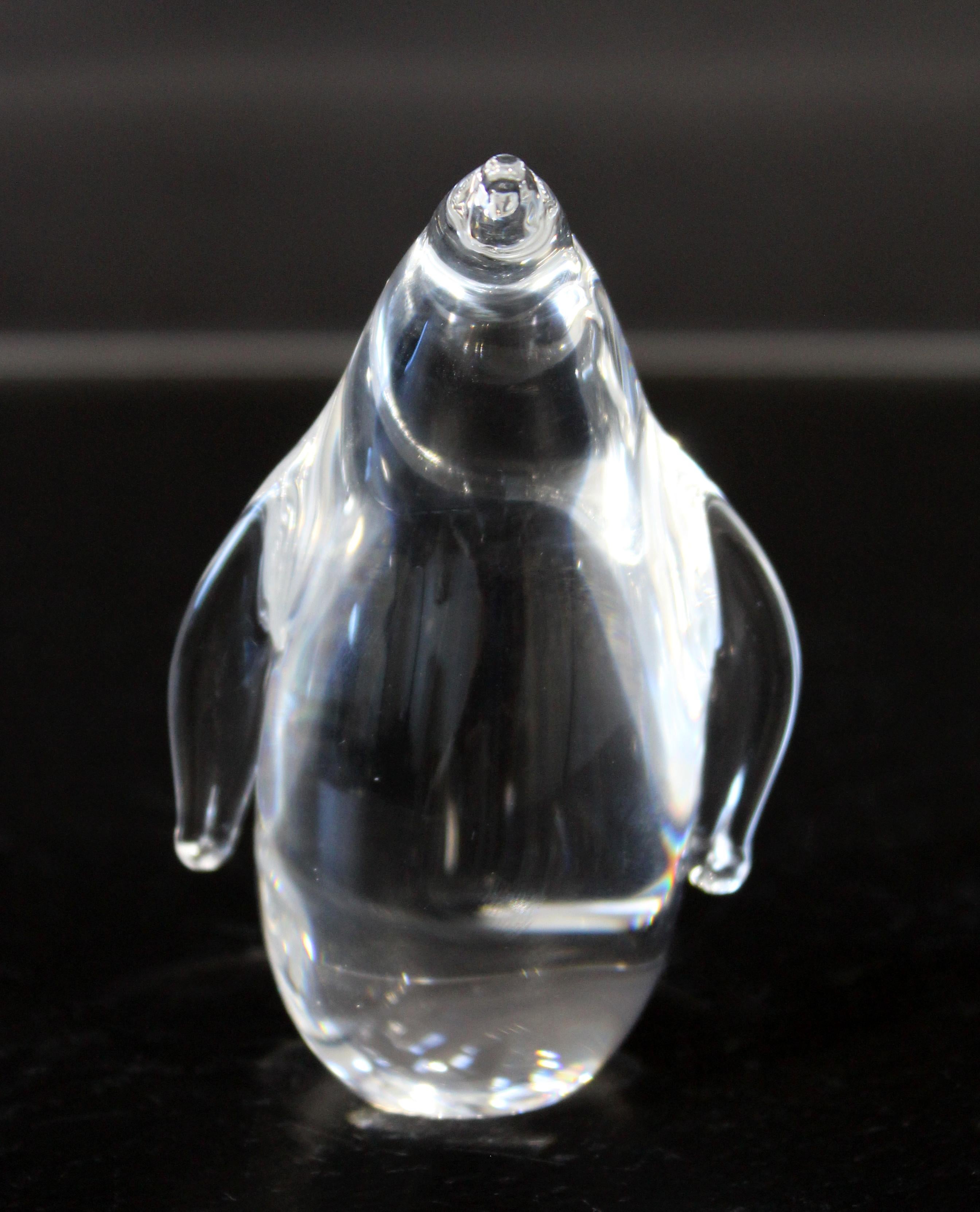 Late 20th Century Contemporary Steuben Signed Small Penguin Statuette Glass Table Sculpture