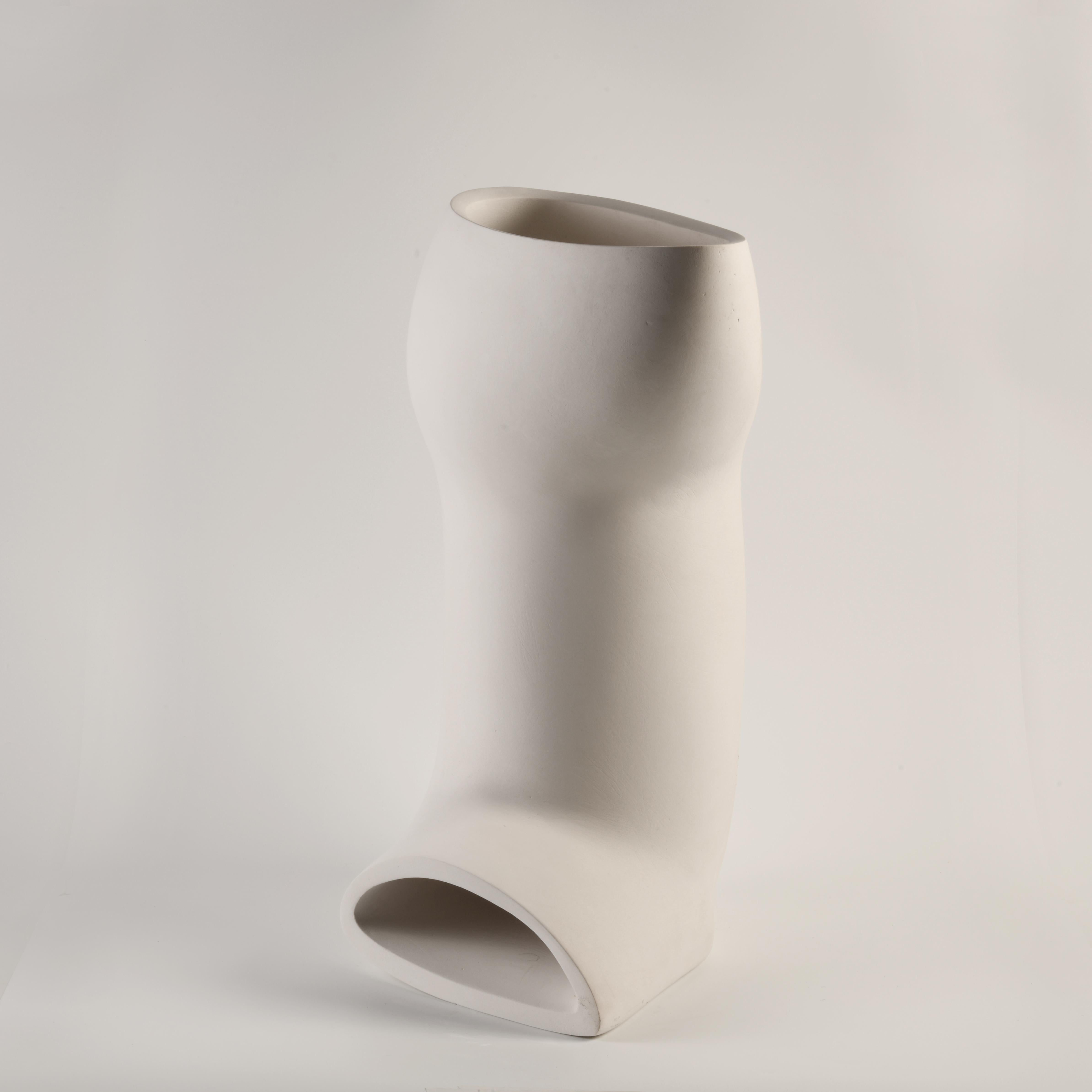 XXIe siècle et contemporain Sculpture contemporaine en céramique de grès d'un artiste français. en vente