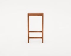 Taburete Contemporáneo '01' by FRAMA, Abedul Marrón Cálido, Asiento H.76