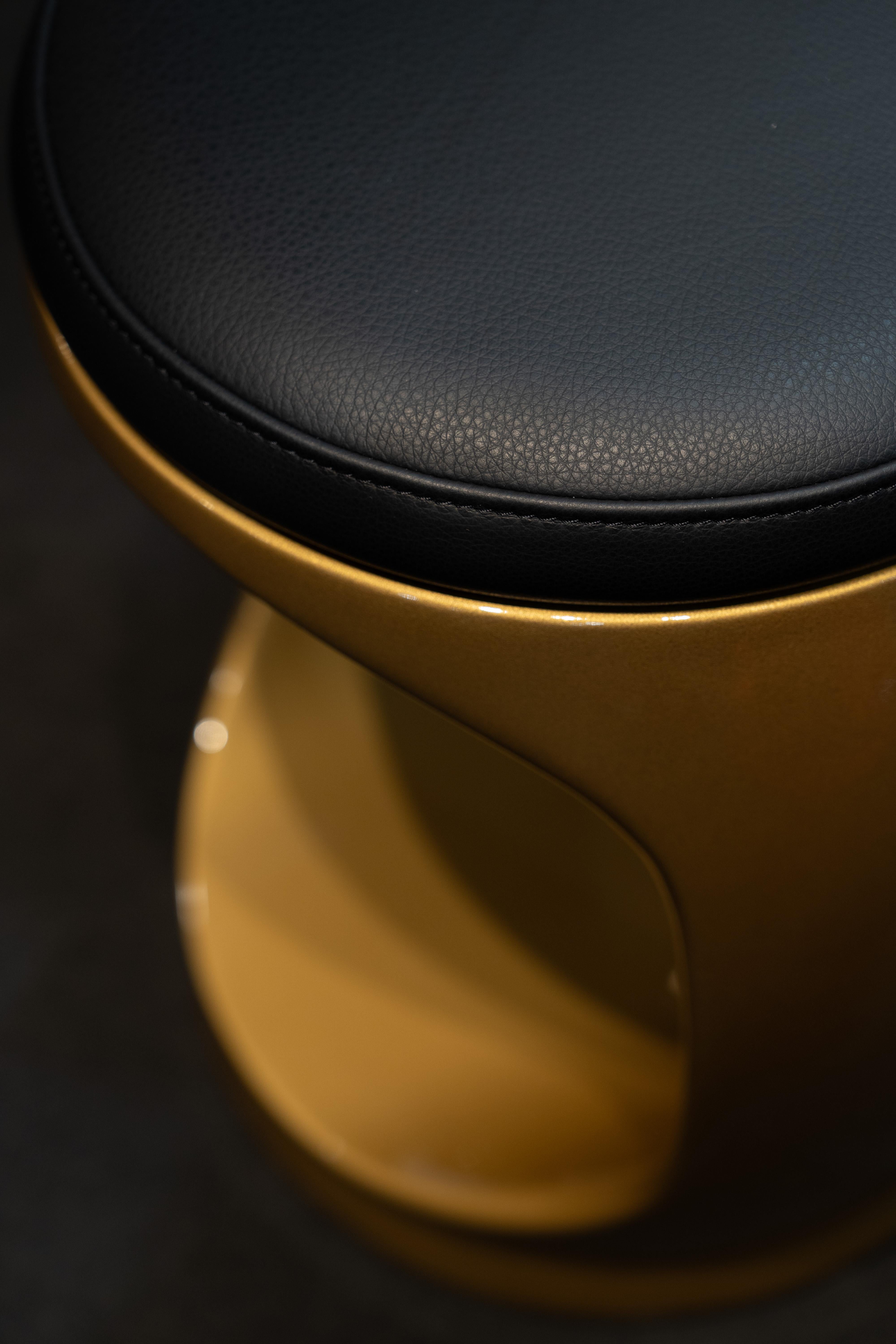 Sgabello contemporaneo made in Italy Signet Ring Gold, seduta Pouf in vendita 8
