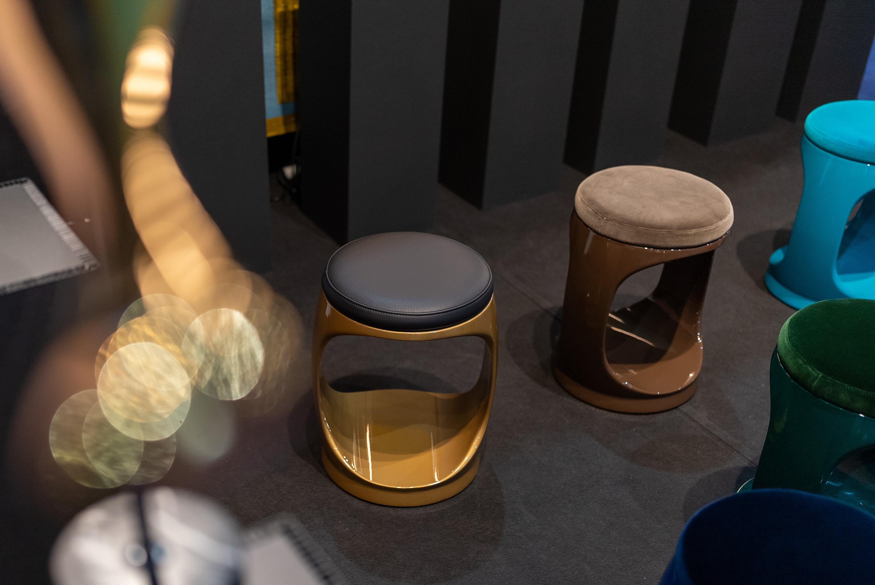 Sgabello contemporaneo made in Italy Signet Ring Gold, seduta Pouf in vendita 6