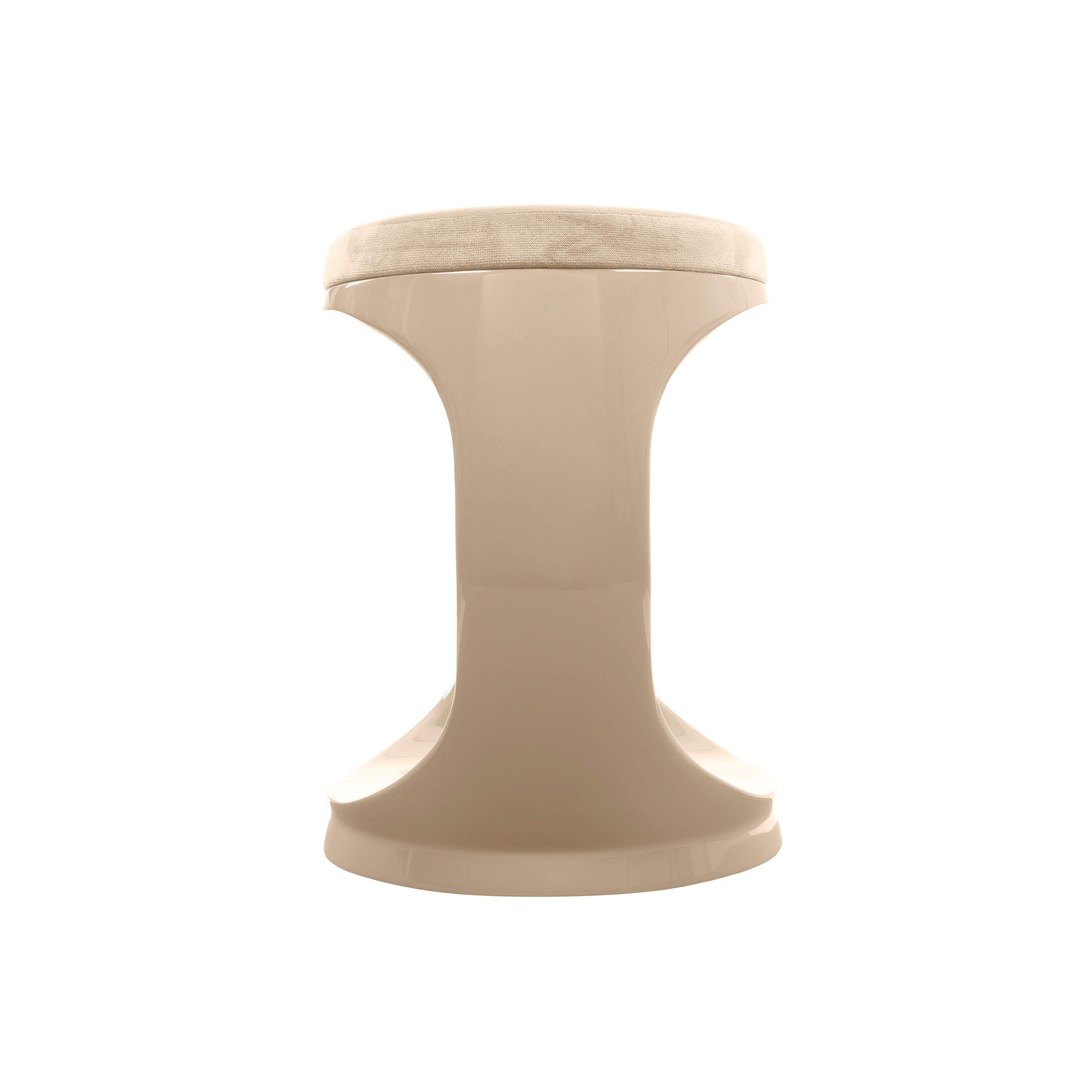 Taburete Contemporáneo de Cyril Rumpler Signet Ring, Puf Asientos Beige Italiano en venta