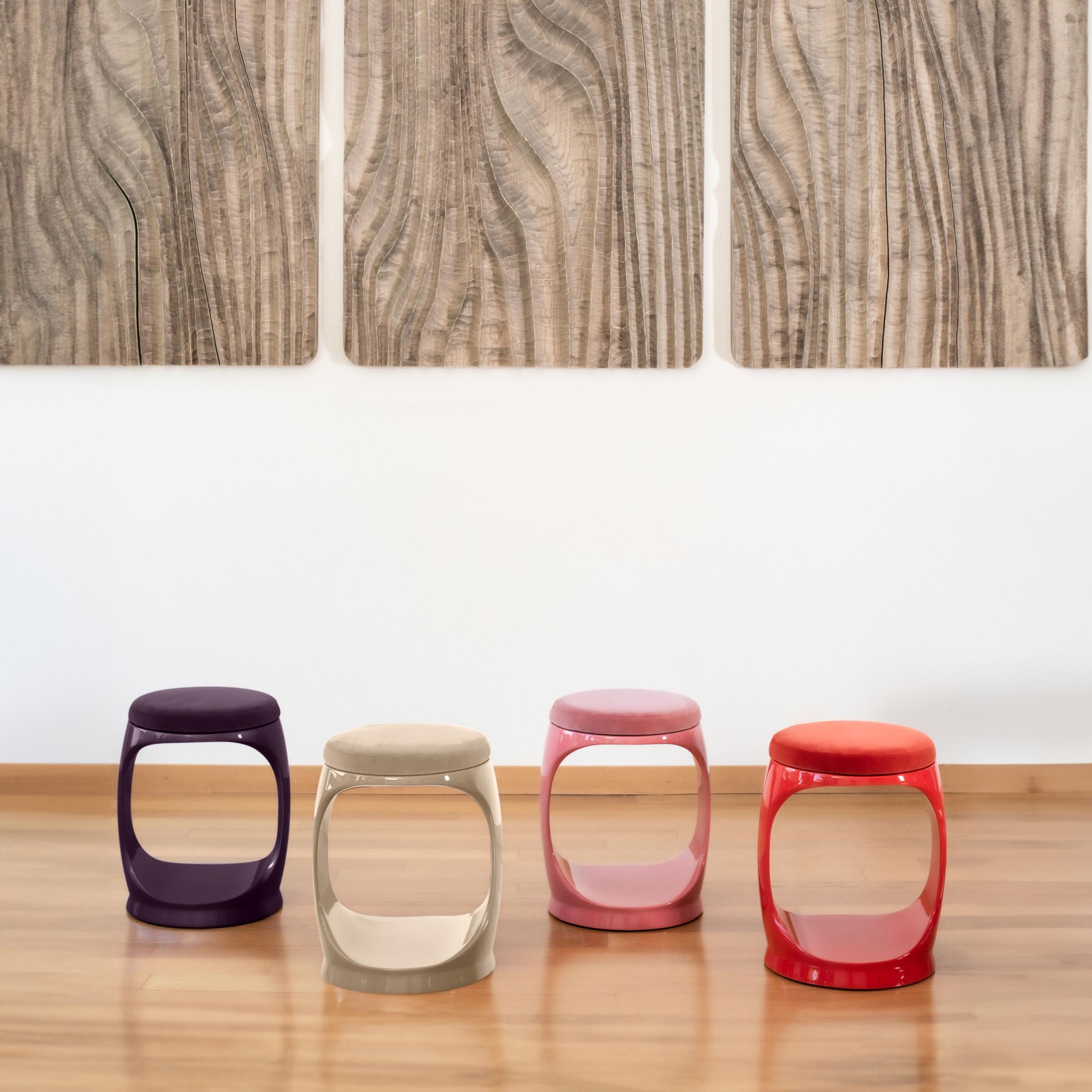 Taburete Contemporáneo de Cyril Rumpler Signet Ring, Puf Asientos Beige en Nuevo estado para la venta en Carouge, GE