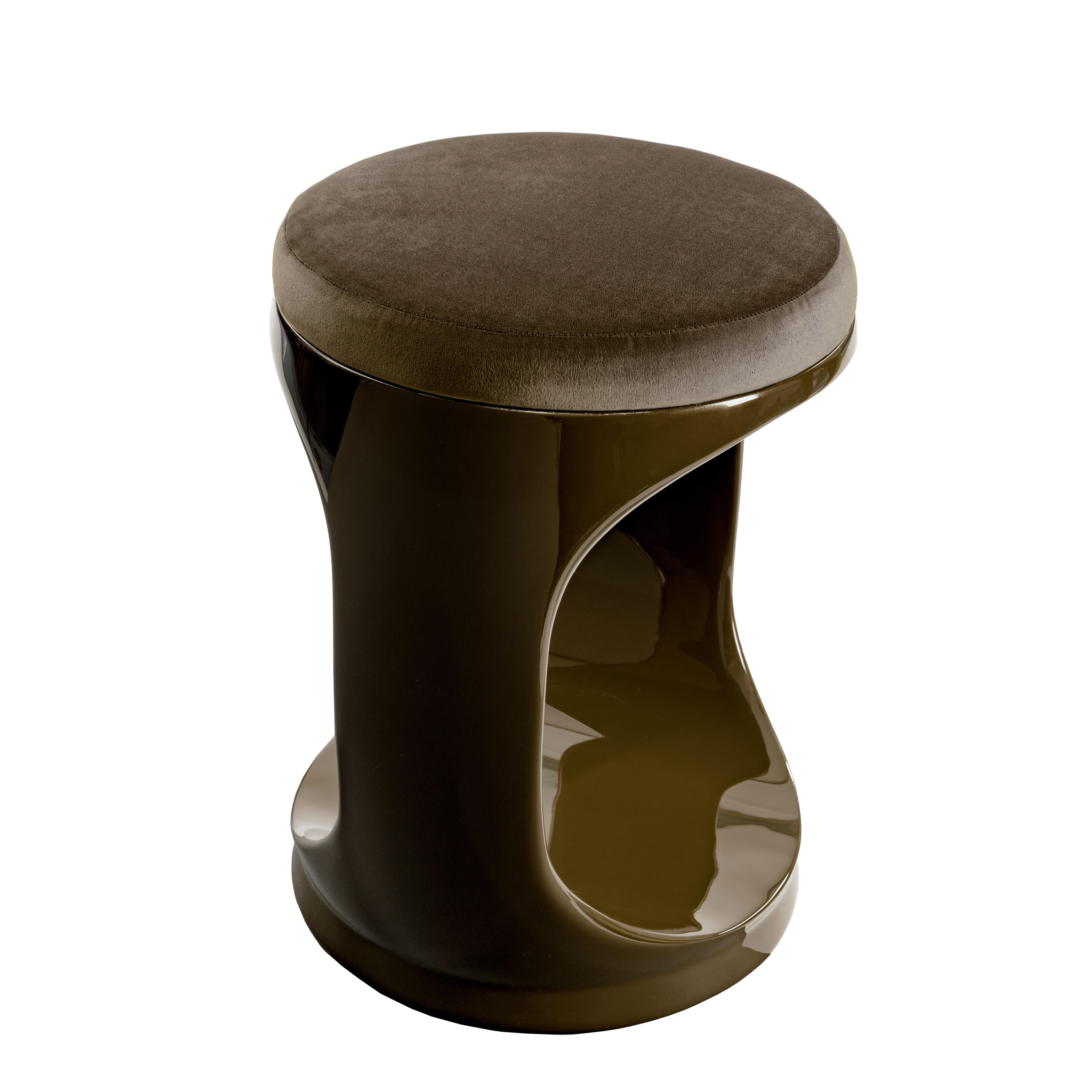 Italian Contemporary Stool by Cyril Rumpler Signet Ring, Pouf Seats Brown For Sale