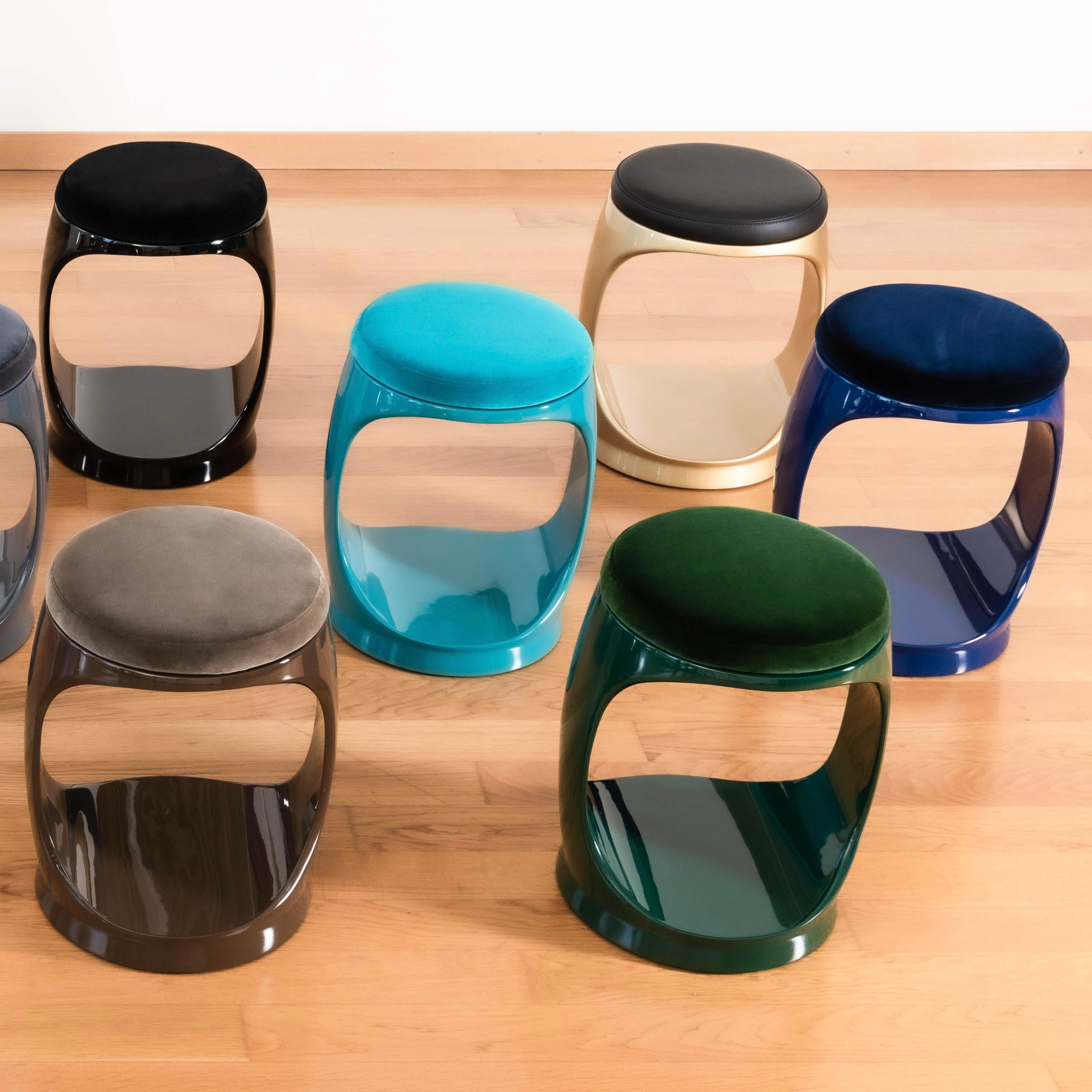 Sgabello contemporaneo di Cyril Rumpler Signet Ring, Pouf Sedute Marrone In condizioni Nuovo in vendita a Carouge, GE