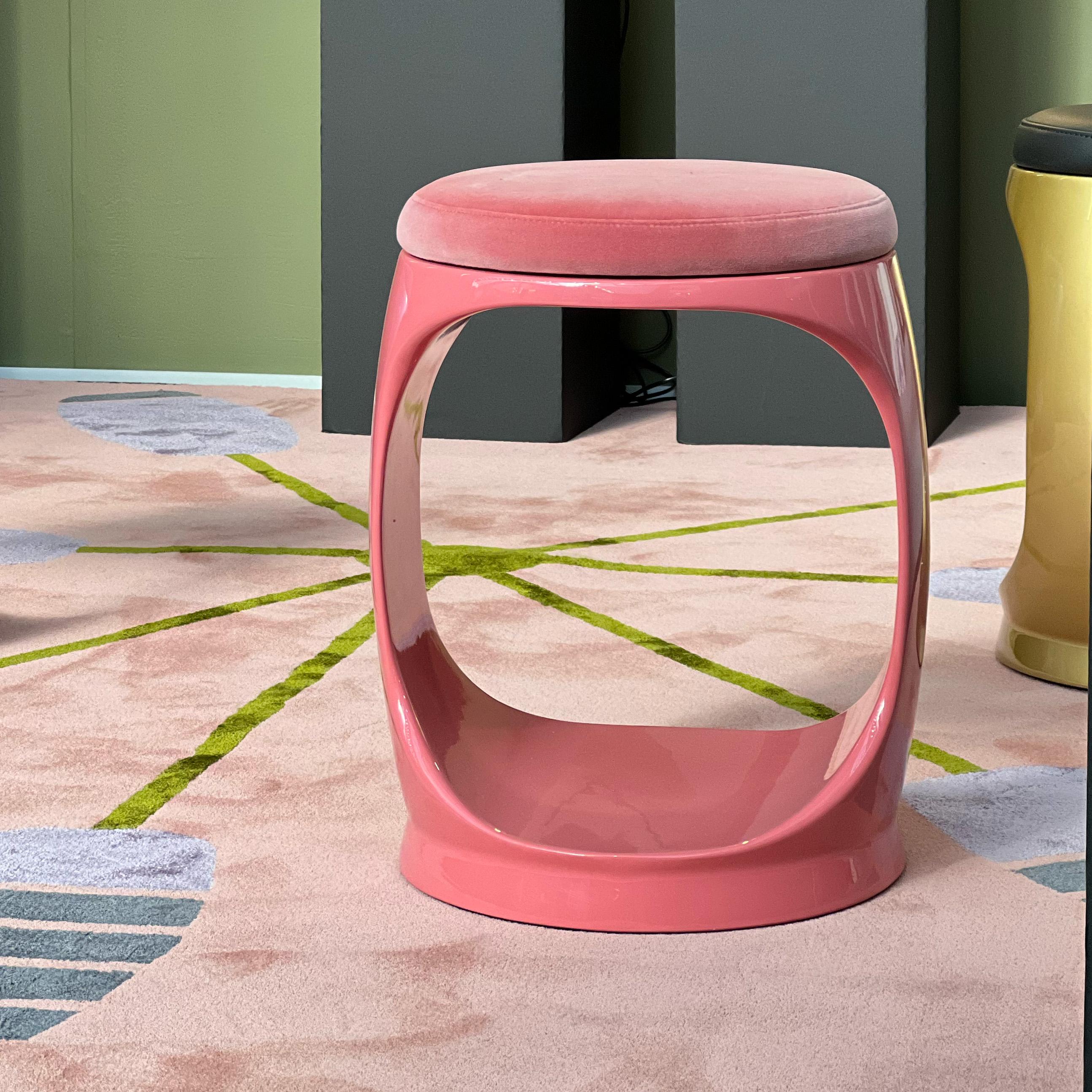 Zeitgenössischer Hocker von Cyril Rumpler, Siegelring, Pouf, sitzend rosa (21. Jahrhundert und zeitgenössisch) im Angebot