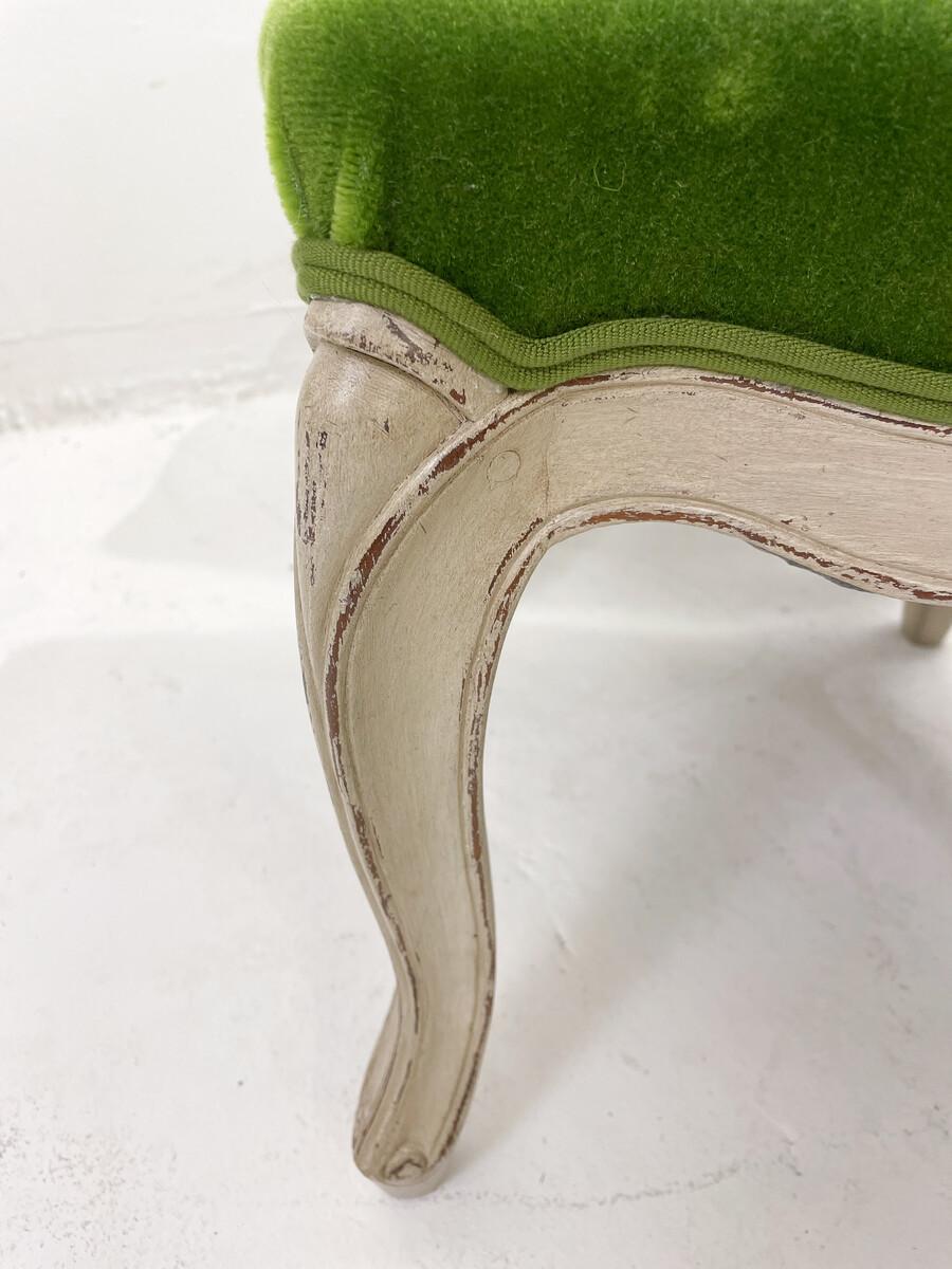 Belge Tabouret contemporain de style Louis XV, velours vert, Belgique, vendu à l'unité en vente