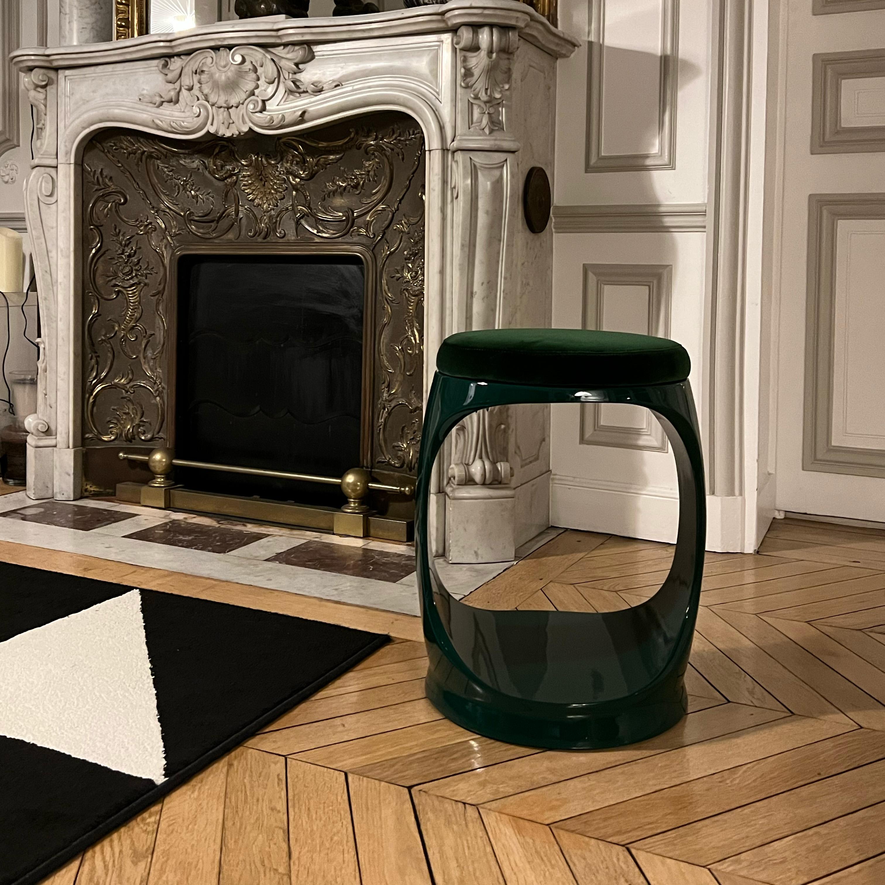 XXI secolo e contemporaneo Sgabello contemporaneo made in Italy Signet Ring Forest Green, Pouf Sedute in vendita