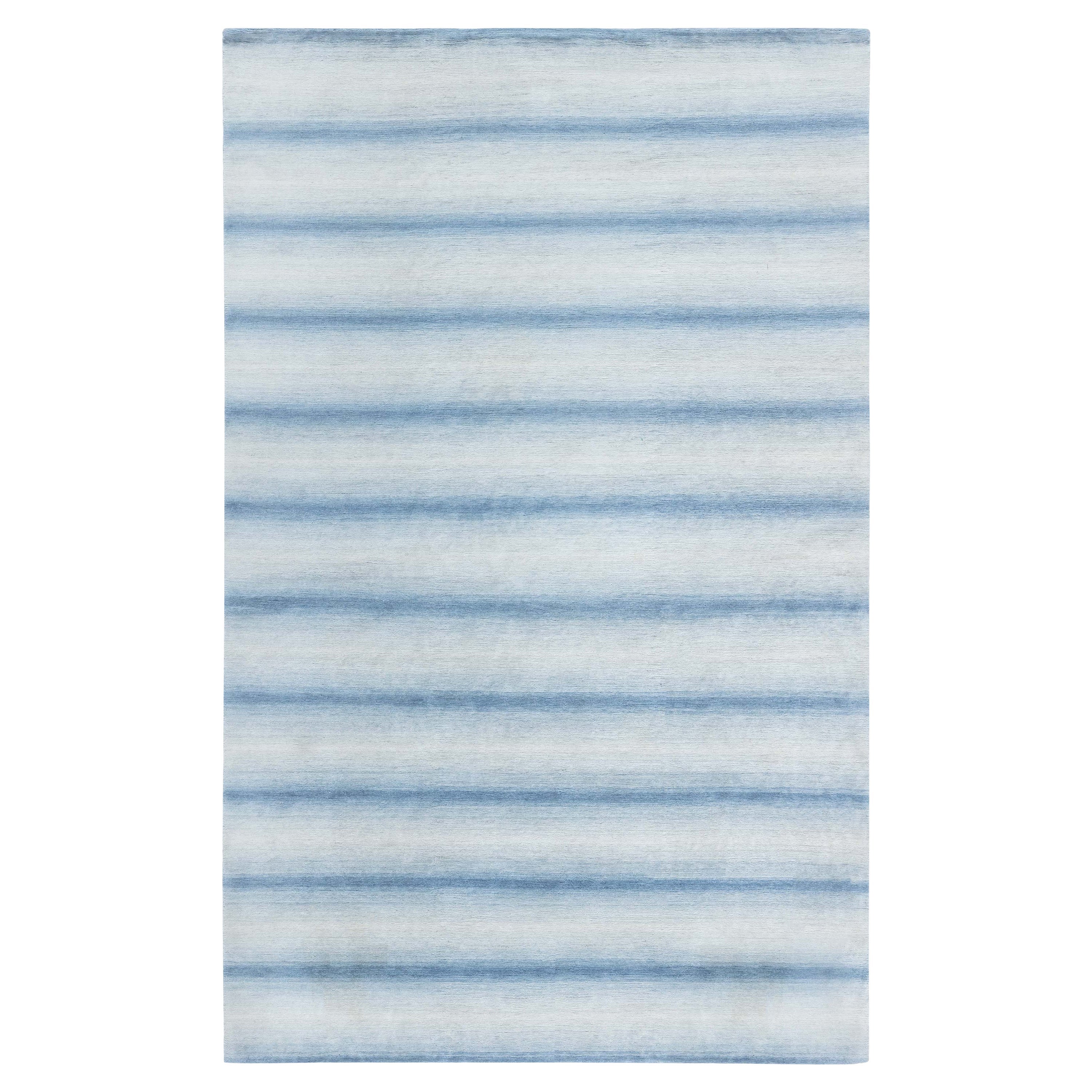 Tappeto contemporaneo a righe blu in lana annodata a mano di Doris Leslie Blau