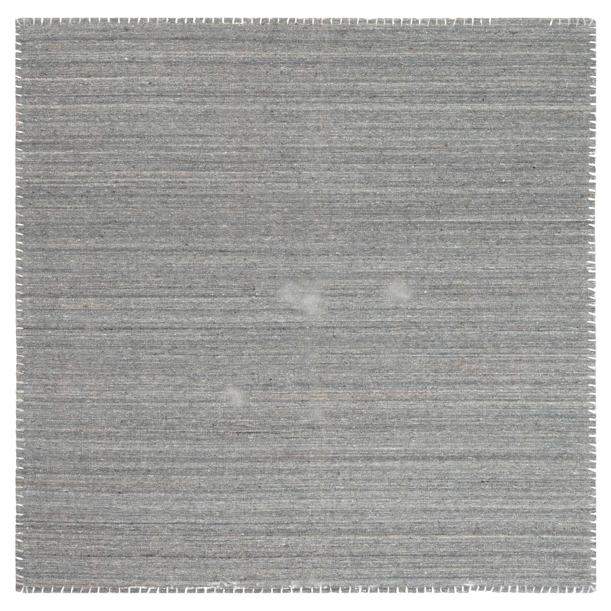 Tappeto contemporaneo a righe grigio scuro “Silverridge” di Doris Leslie Blau