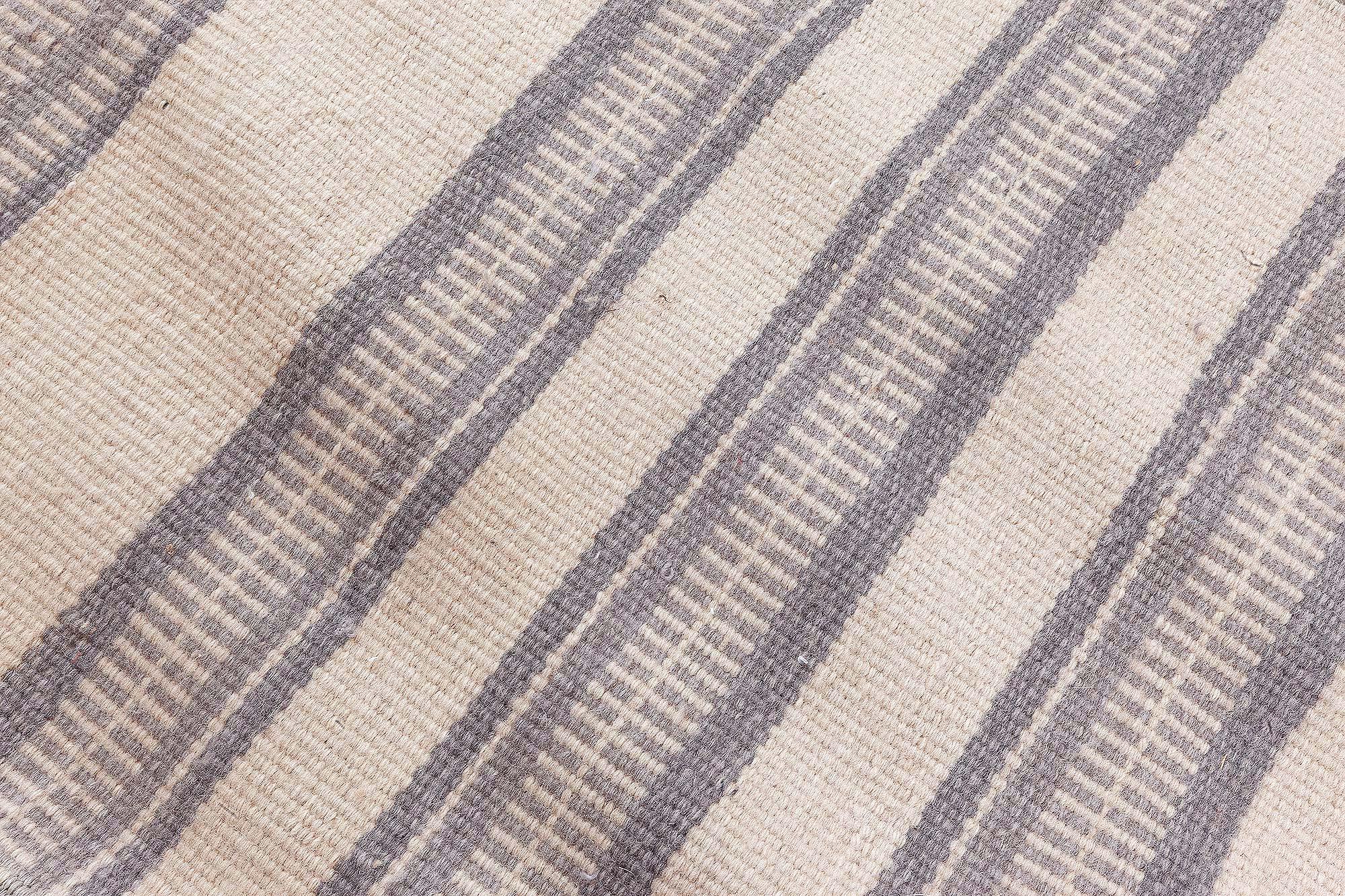 Contemporary Striped Flat Weave Rug von Doris Leslie Blau (Handgewebt) im Angebot
