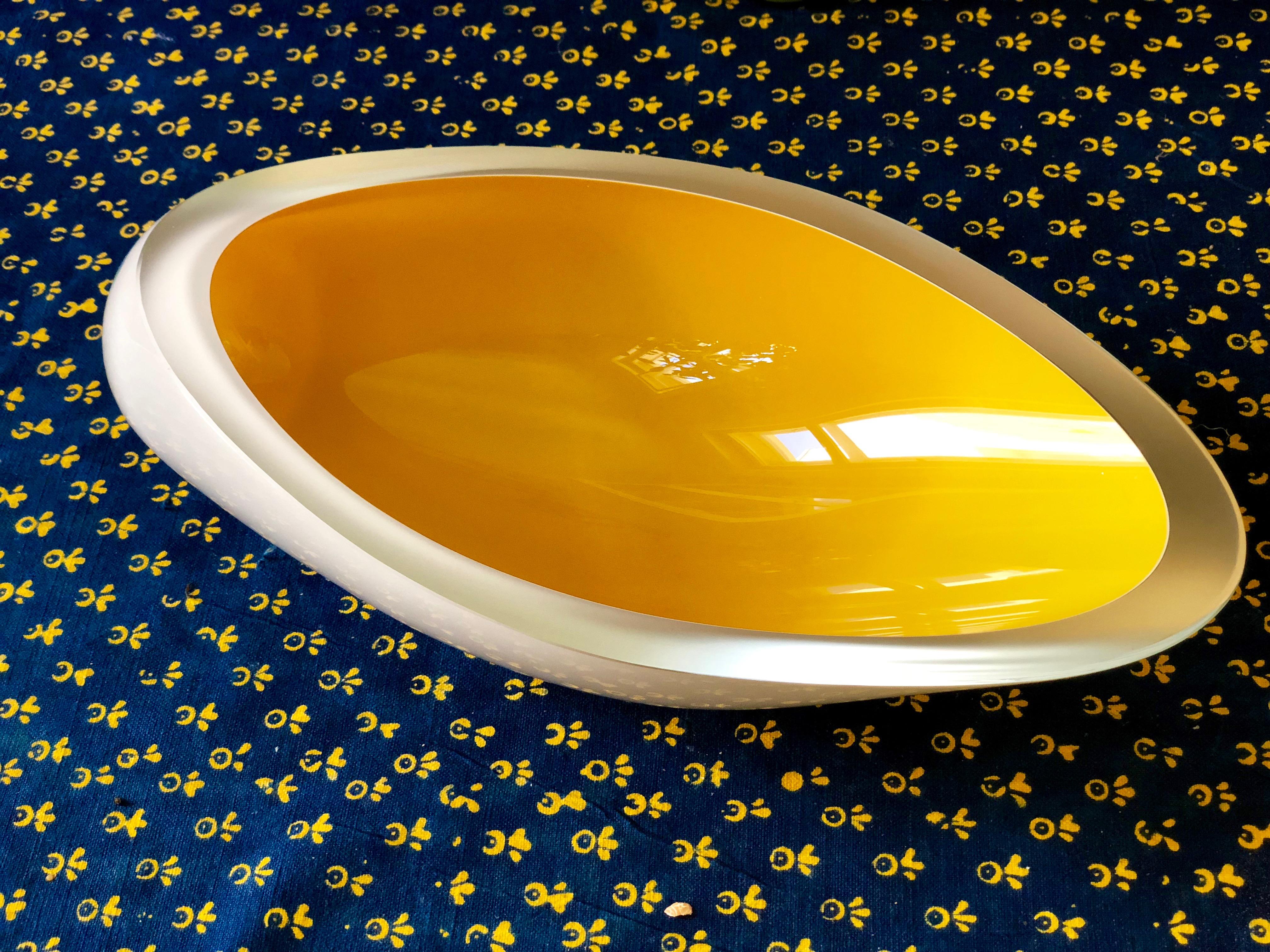 Contemporary Studio Glass Bowl Made in the Czech Republic After 2010 For Sale 5