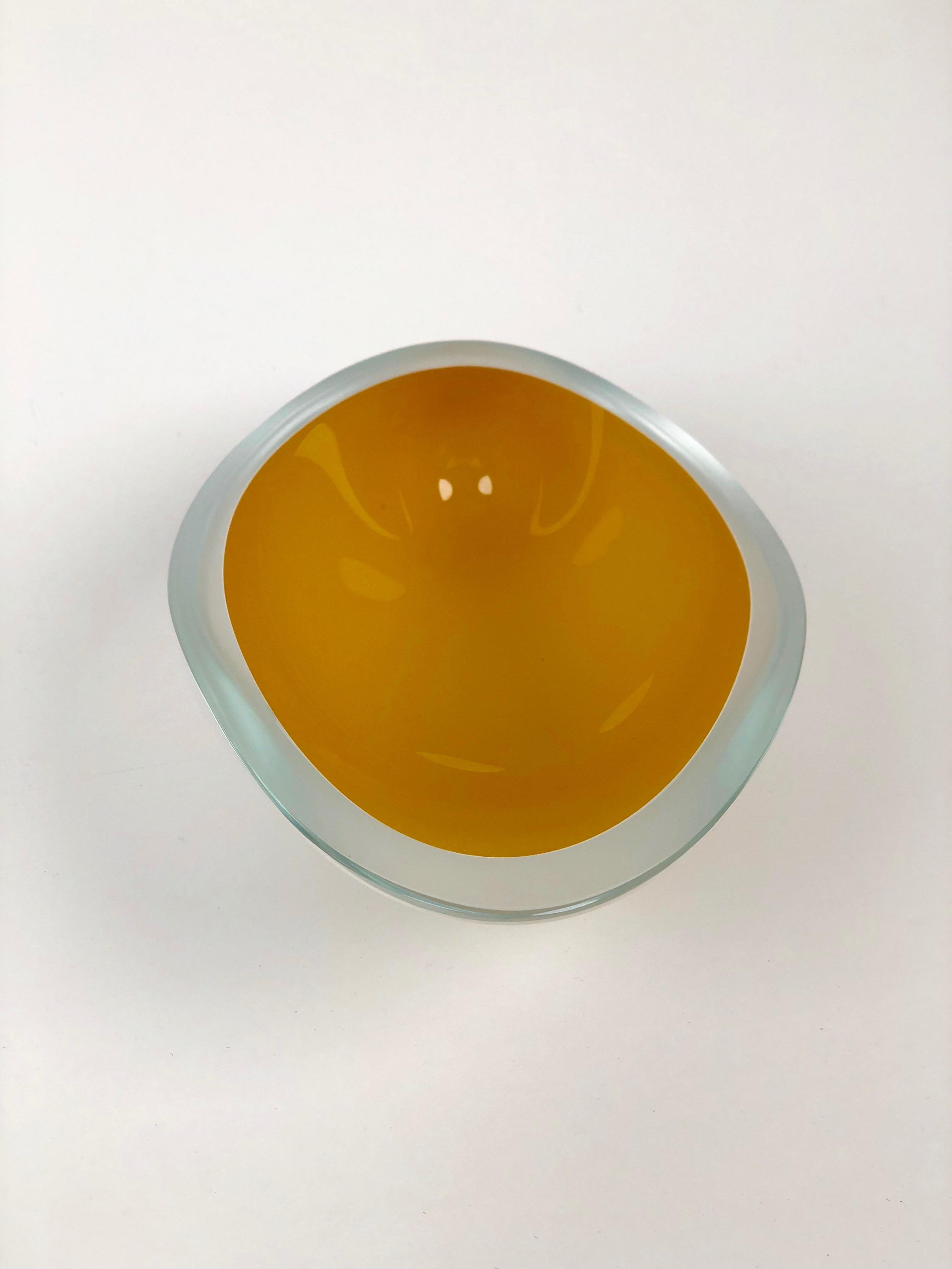 Contemporary Studio Glass Bowl Made in the Czech Republic After 2010 For Sale 1