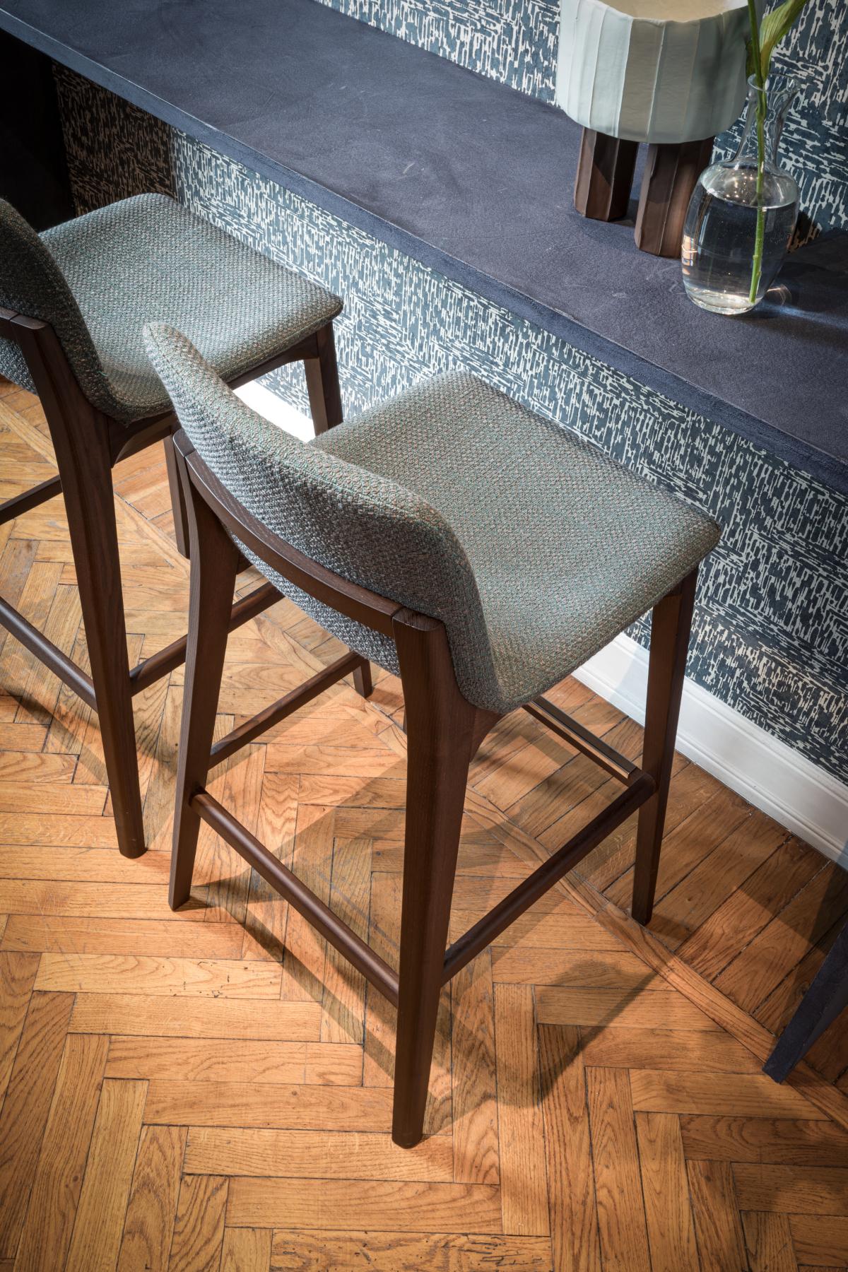 Contemporary set of 2 stools by Studio Tecnico Interna8, Wood Fabric In New Condition For Sale In Pordenone, IT